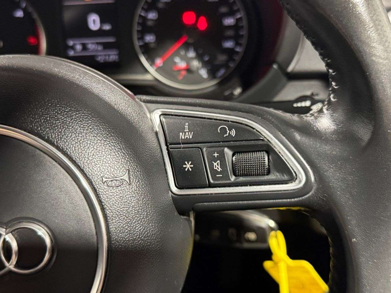 2015 AUDI A1 2015 AUDI A1