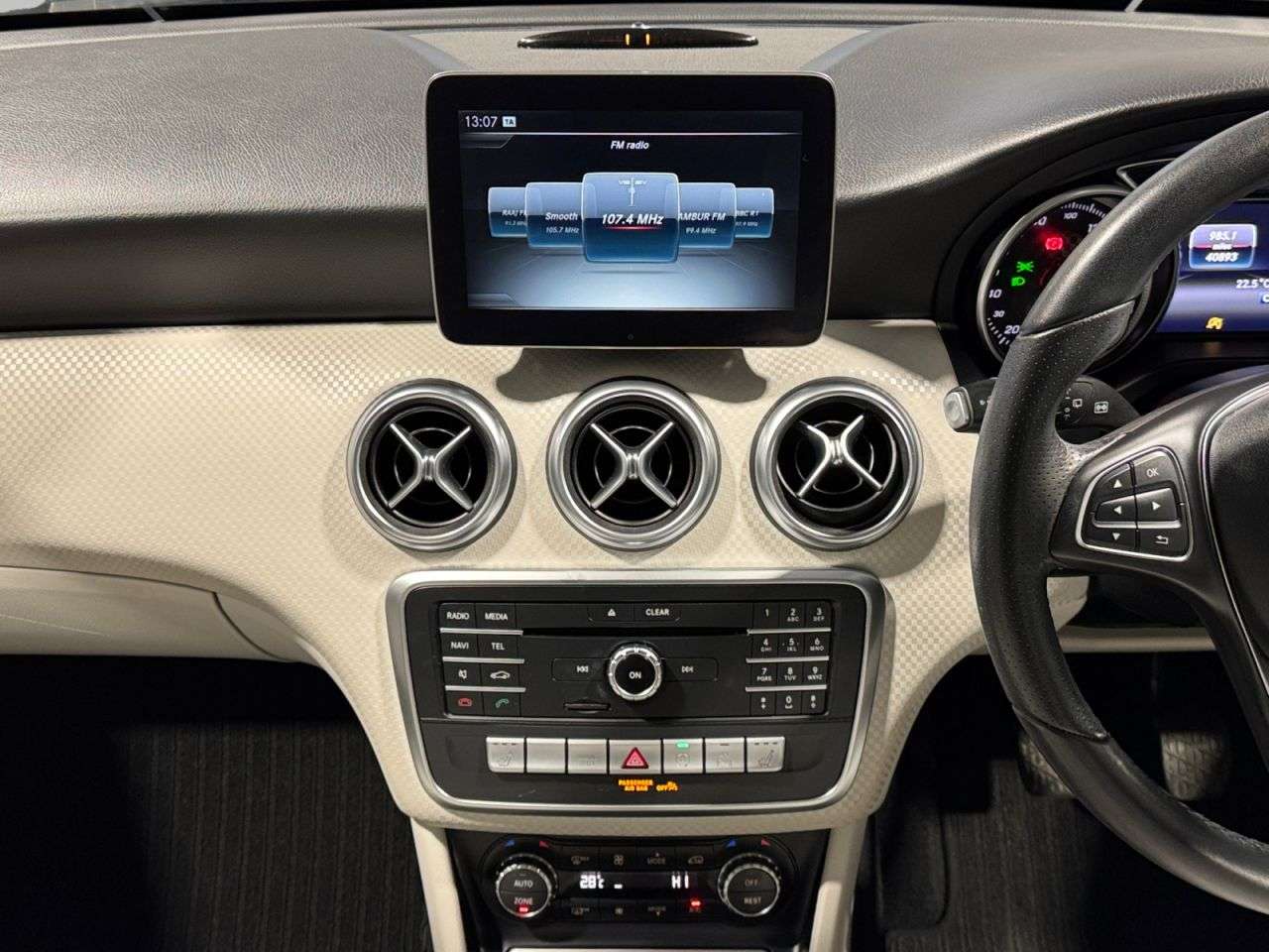 2017 MERCEDES-BENZ A CLASS 2017 MERCEDES-BENZ A CLASS