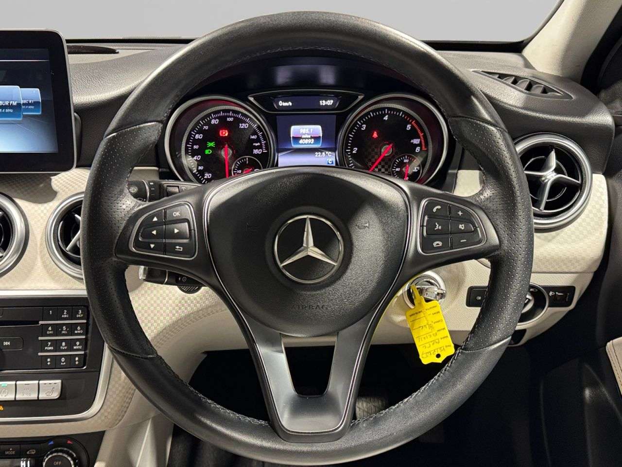 2017 MERCEDES-BENZ A CLASS 2017 MERCEDES-BENZ A CLASS
