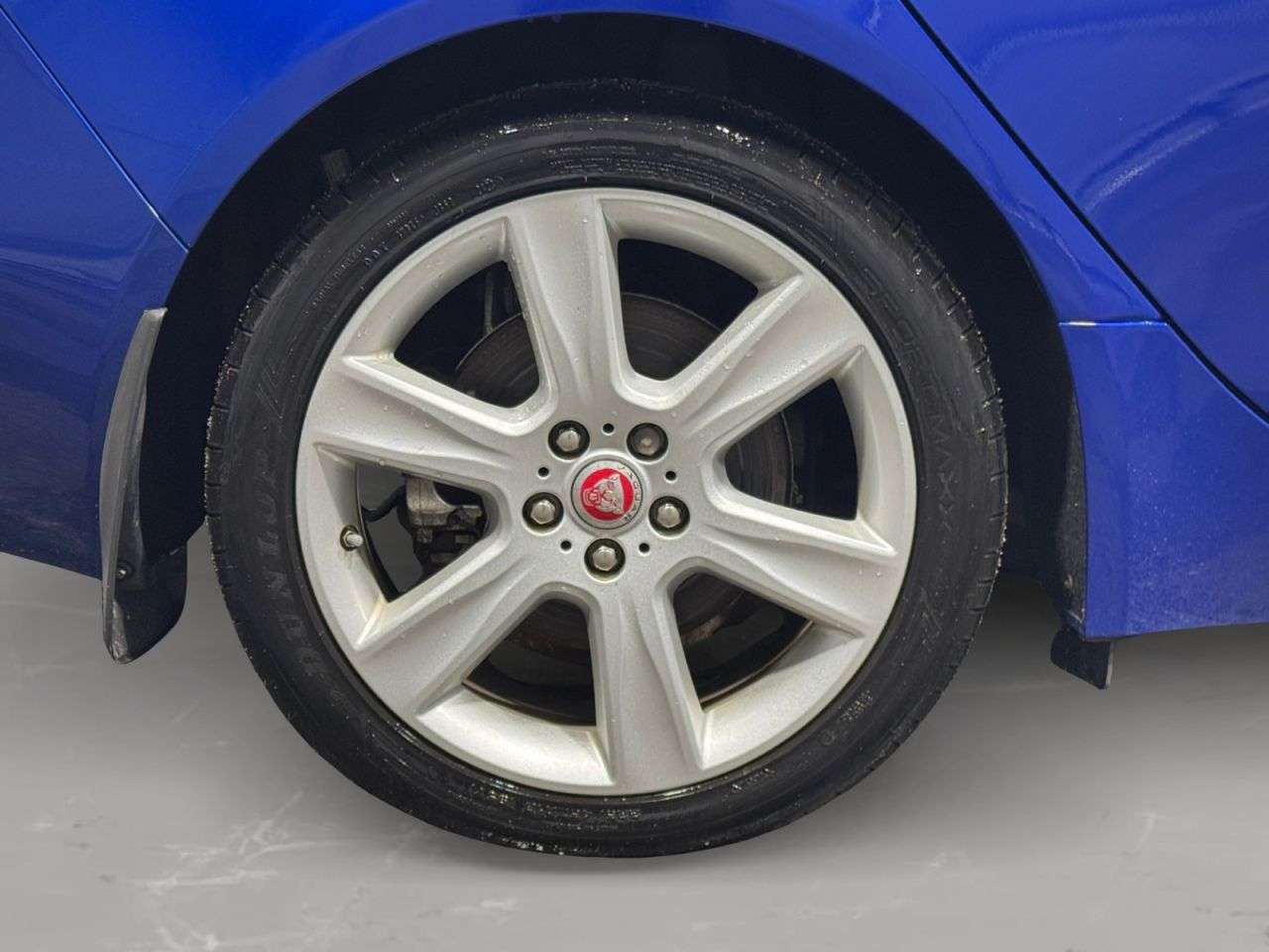 2019 JAGUAR XE 2019 JAGUAR XE