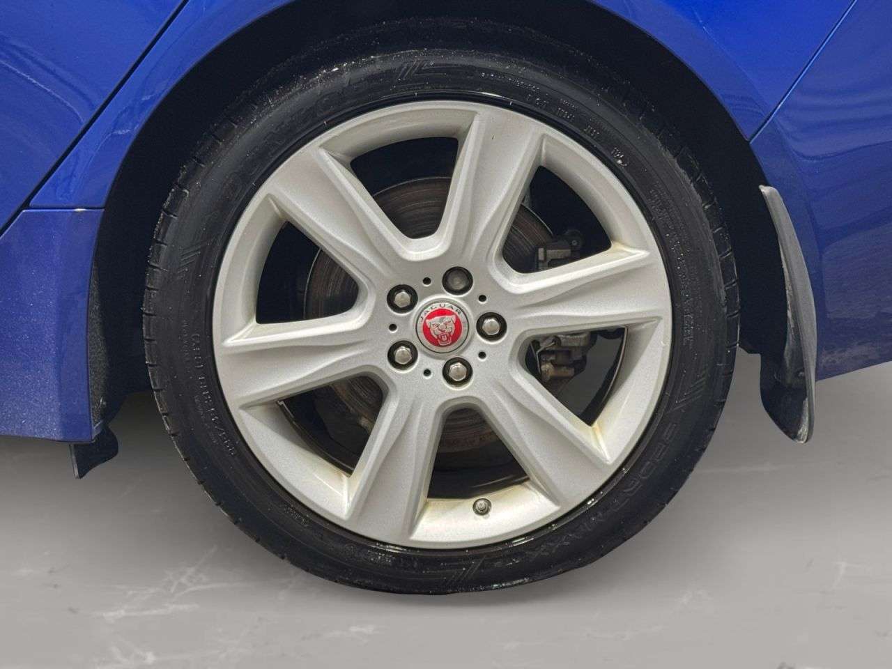 2019 JAGUAR XE 2019 JAGUAR XE