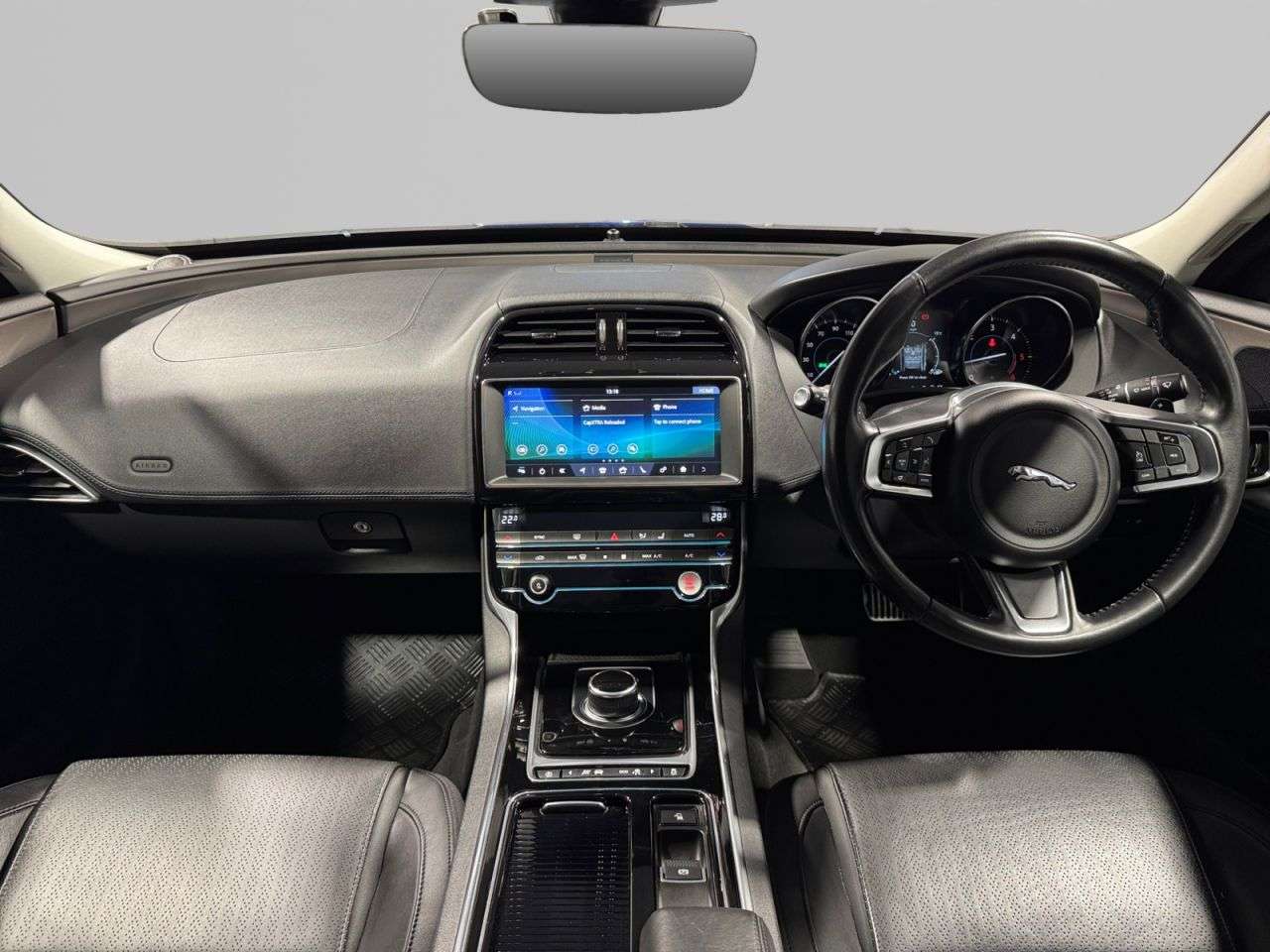 2019 JAGUAR XE 2019 JAGUAR XE