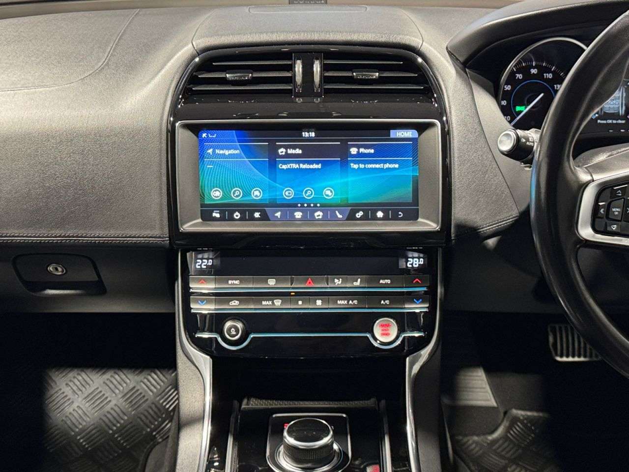 2019 JAGUAR XE 2019 JAGUAR XE