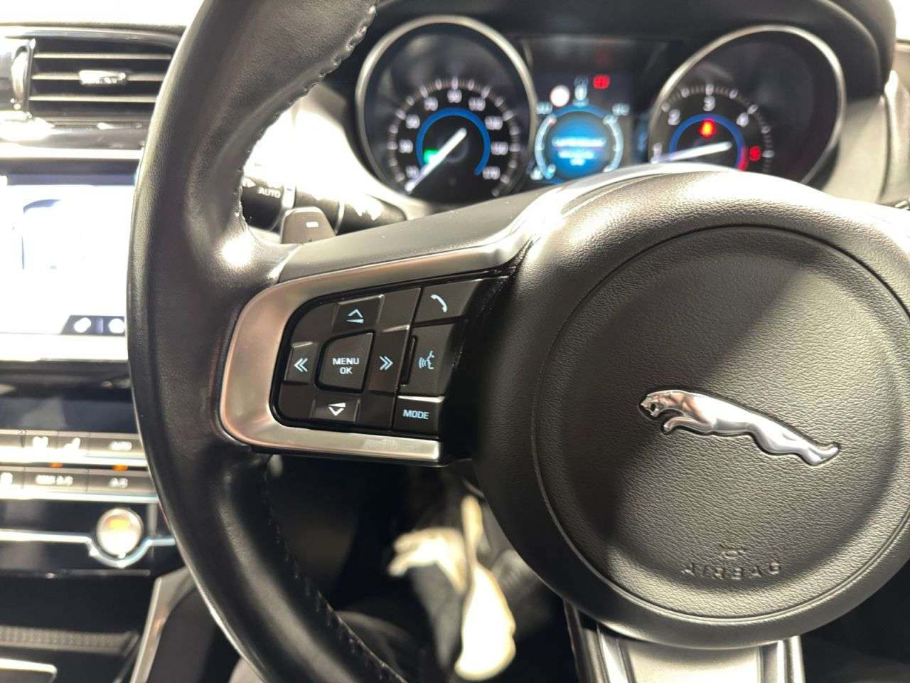 2019 JAGUAR XE 2019 JAGUAR XE