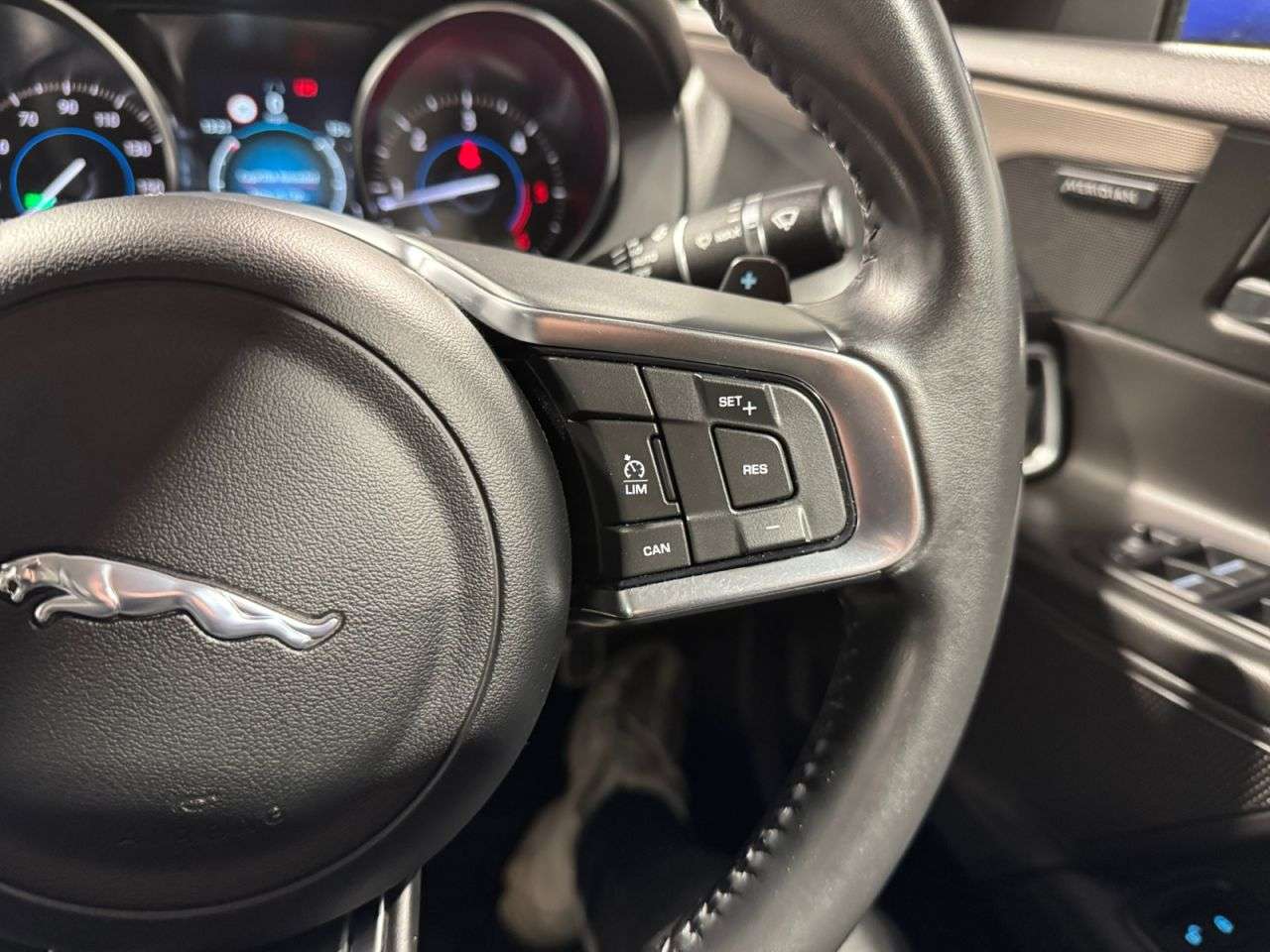 2019 JAGUAR XE 2019 JAGUAR XE