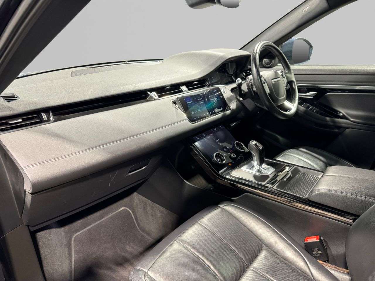 2019 LAND ROVER RANGE ROVER EVOQUE 2019 LAND ROVER RANGE ROVER EVOQUE