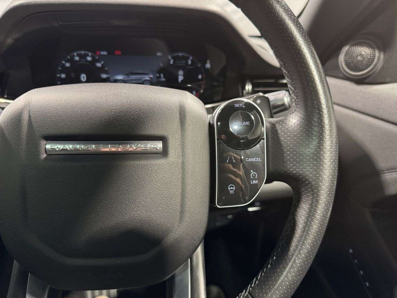 2019 LAND ROVER RANGE ROVER EVOQUE 2019 LAND ROVER RANGE ROVER EVOQUE