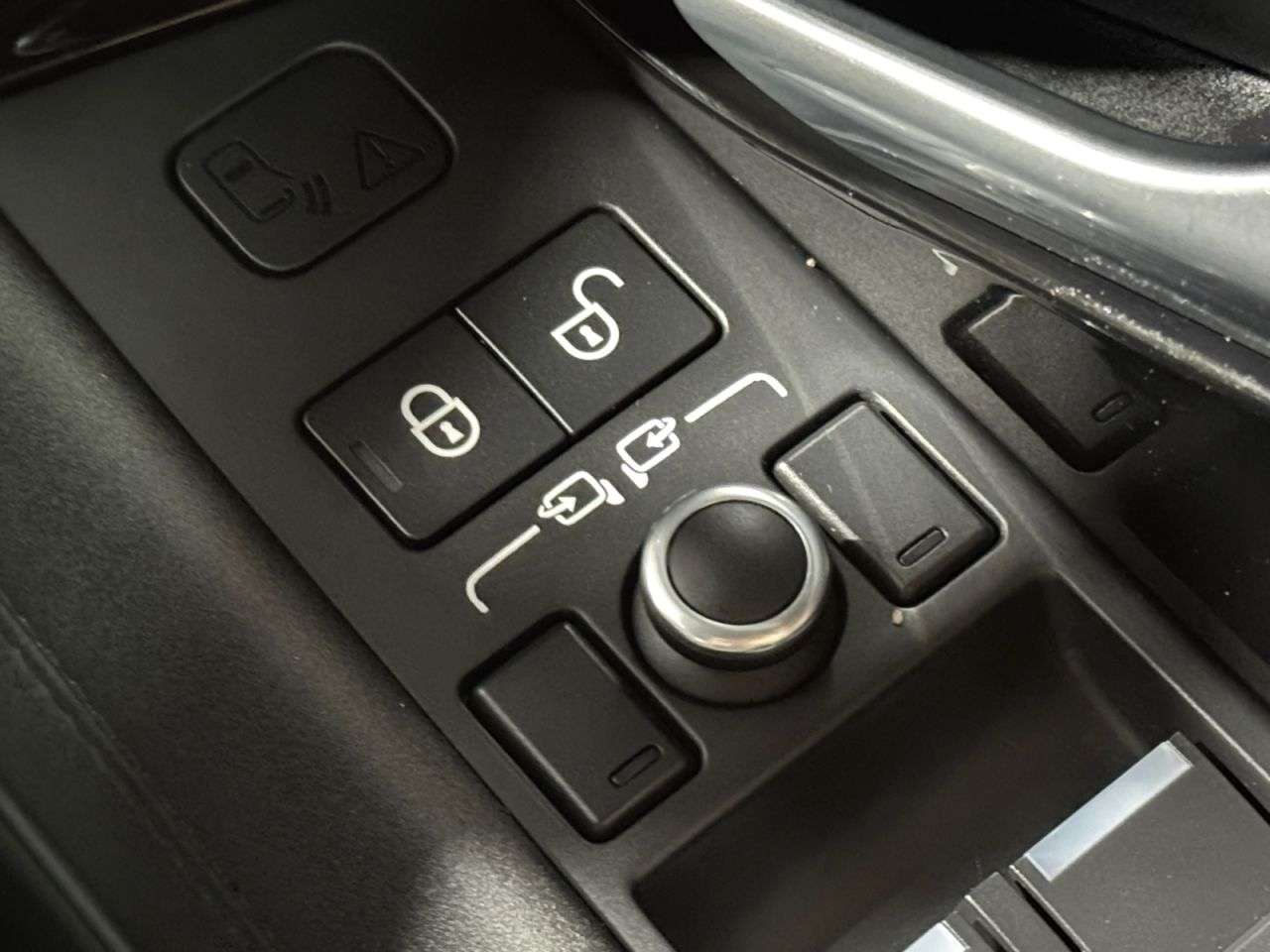 2019 LAND ROVER RANGE ROVER EVOQUE 2019 LAND ROVER RANGE ROVER EVOQUE