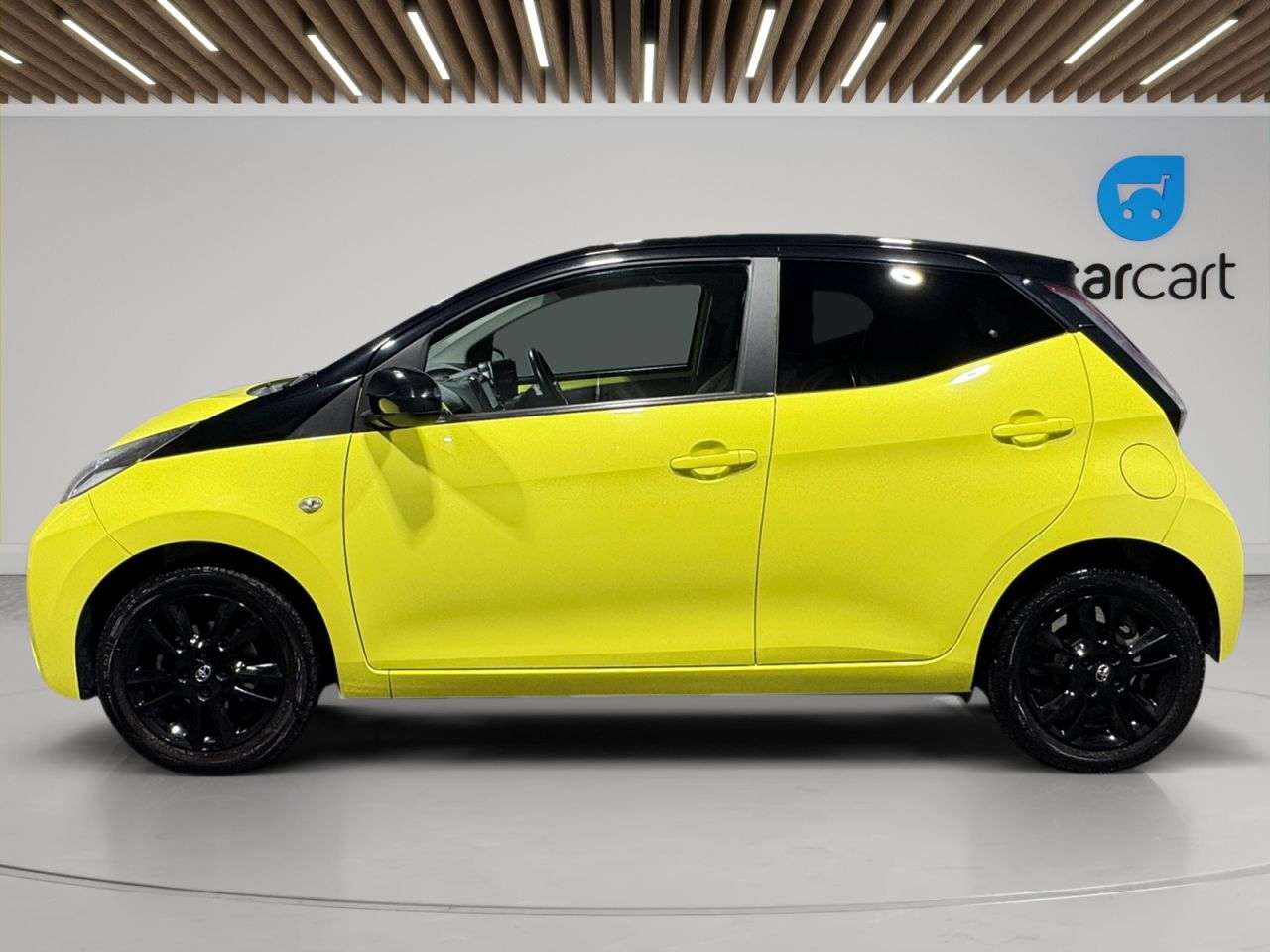 A 2016 TOYOTA AYGO 1.0 VVT-i x-cite 3 Yellow Bi-Tone Hatchback 5dr Petrol Manual Euro 6 (68 ps A 2016 TOYOTA AYGO 1.0 VVT-i x-cite 3 Yellow Bi-Tone Hatchback 5dr Petrol Manual Euro 6 (68 ps