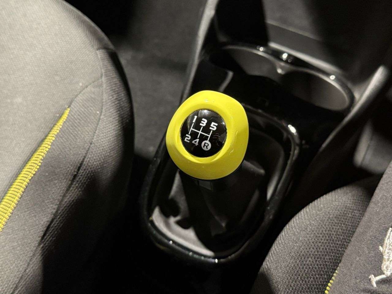 2016 TOYOTA AYGO 2016 TOYOTA AYGO