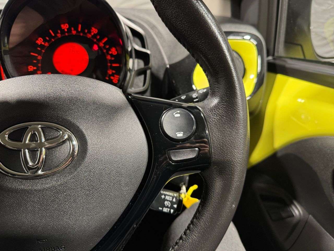 2016 TOYOTA AYGO 2016 TOYOTA AYGO