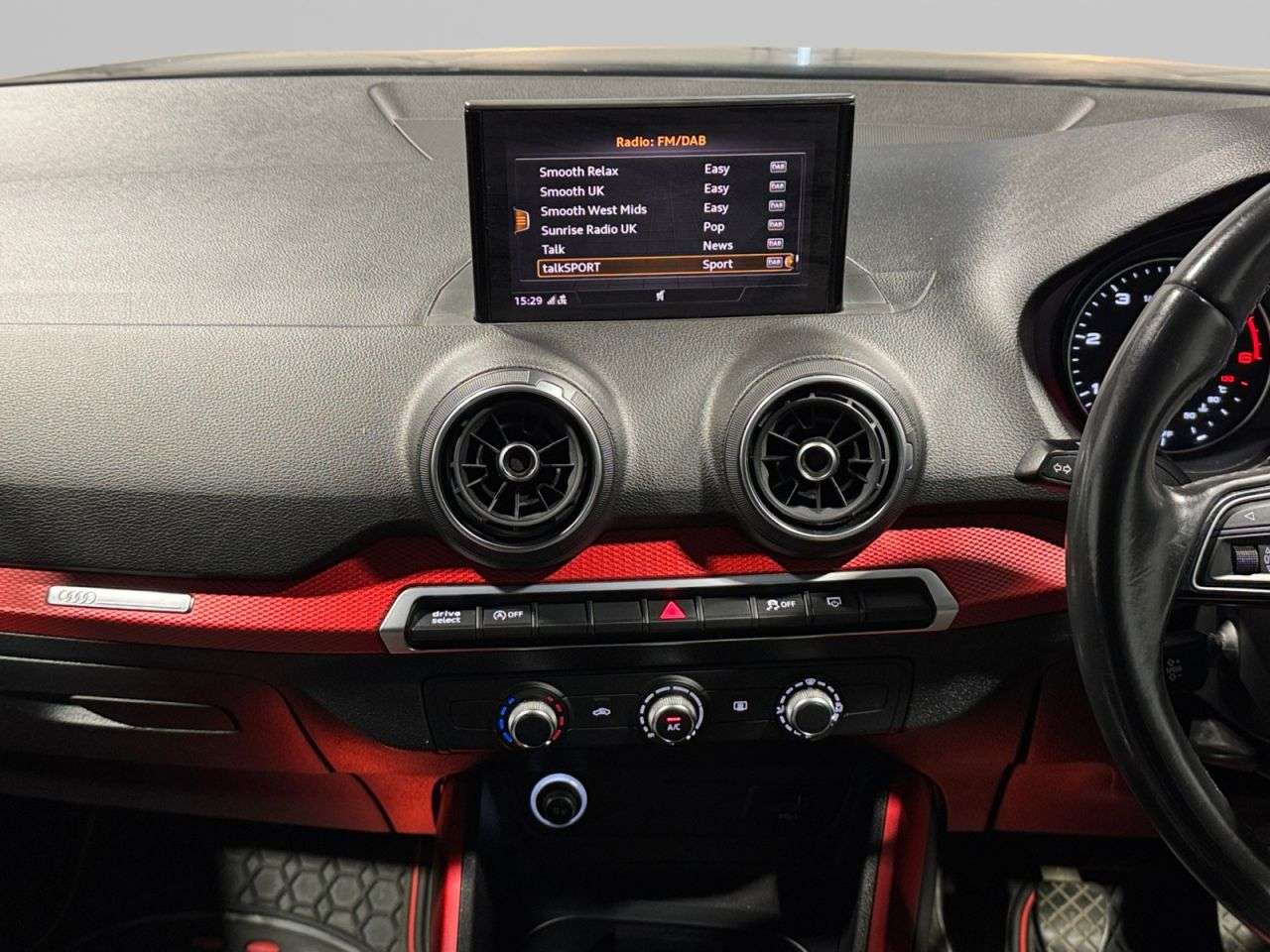 2019 AUDI Q2 2019 AUDI Q2