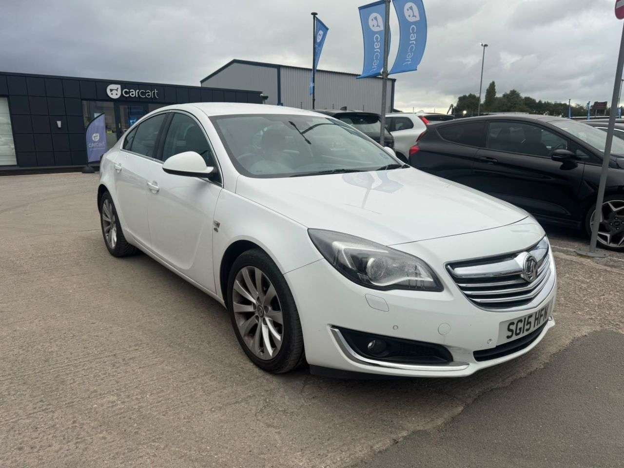 A 2015 VAUXHALL INSIGNIA 2.0 CDTi Elite Nav Hatchback 5dr Diesel Auto Euro 5 (163 ps) (Rates startin A 2015 VAUXHALL INSIGNIA 2.0 CDTi Elite Nav Hatchback 5dr Diesel Auto Euro 5 (163 ps) (Rates startin