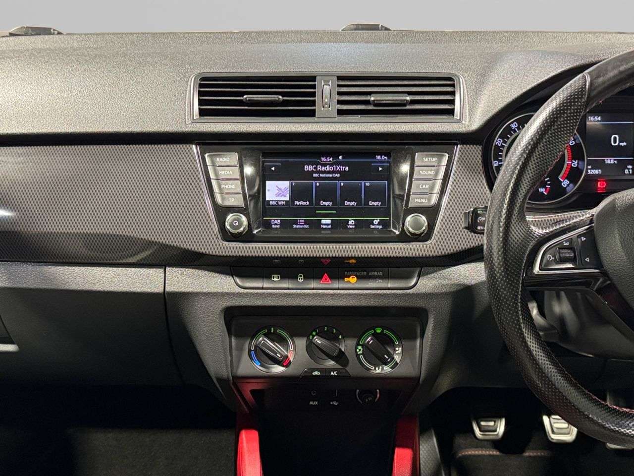 2017 SKODA FABIA 2017 SKODA FABIA
