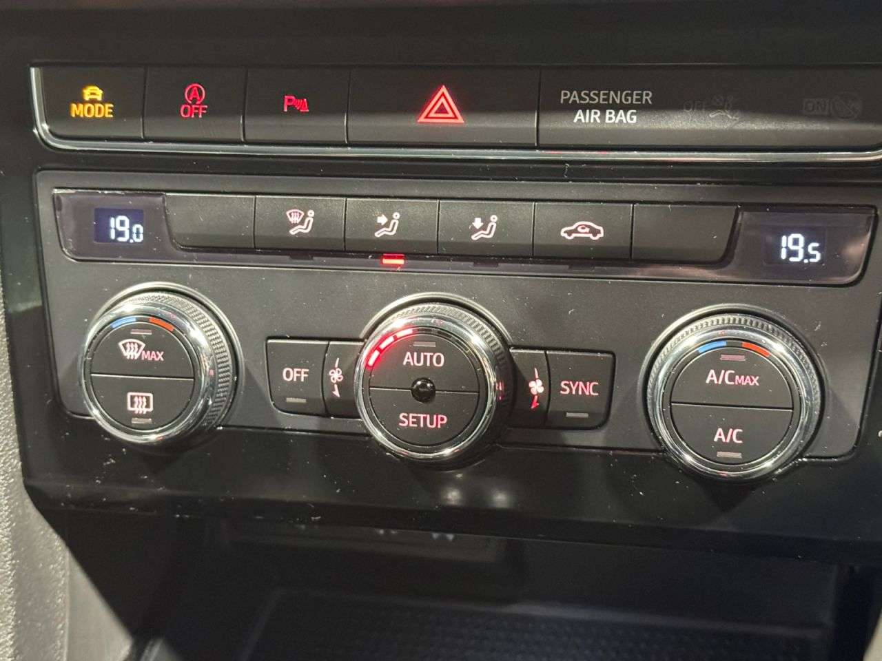 2020 SEAT LEON 2020 SEAT LEON