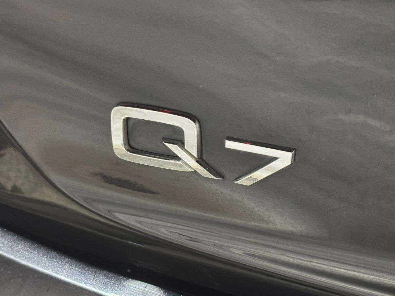2013 AUDI Q7 2013 AUDI Q7