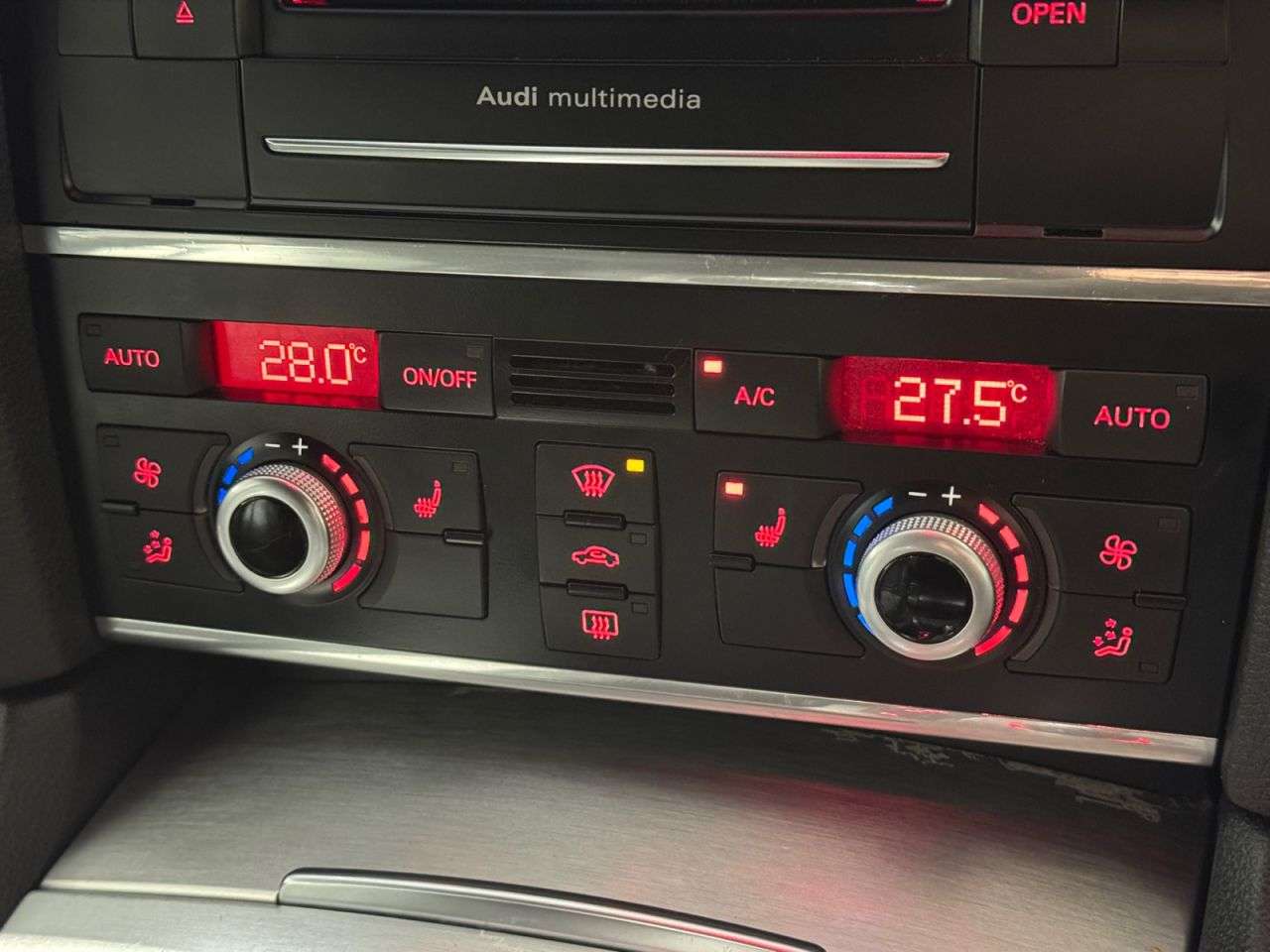 2013 AUDI Q7 2013 AUDI Q7