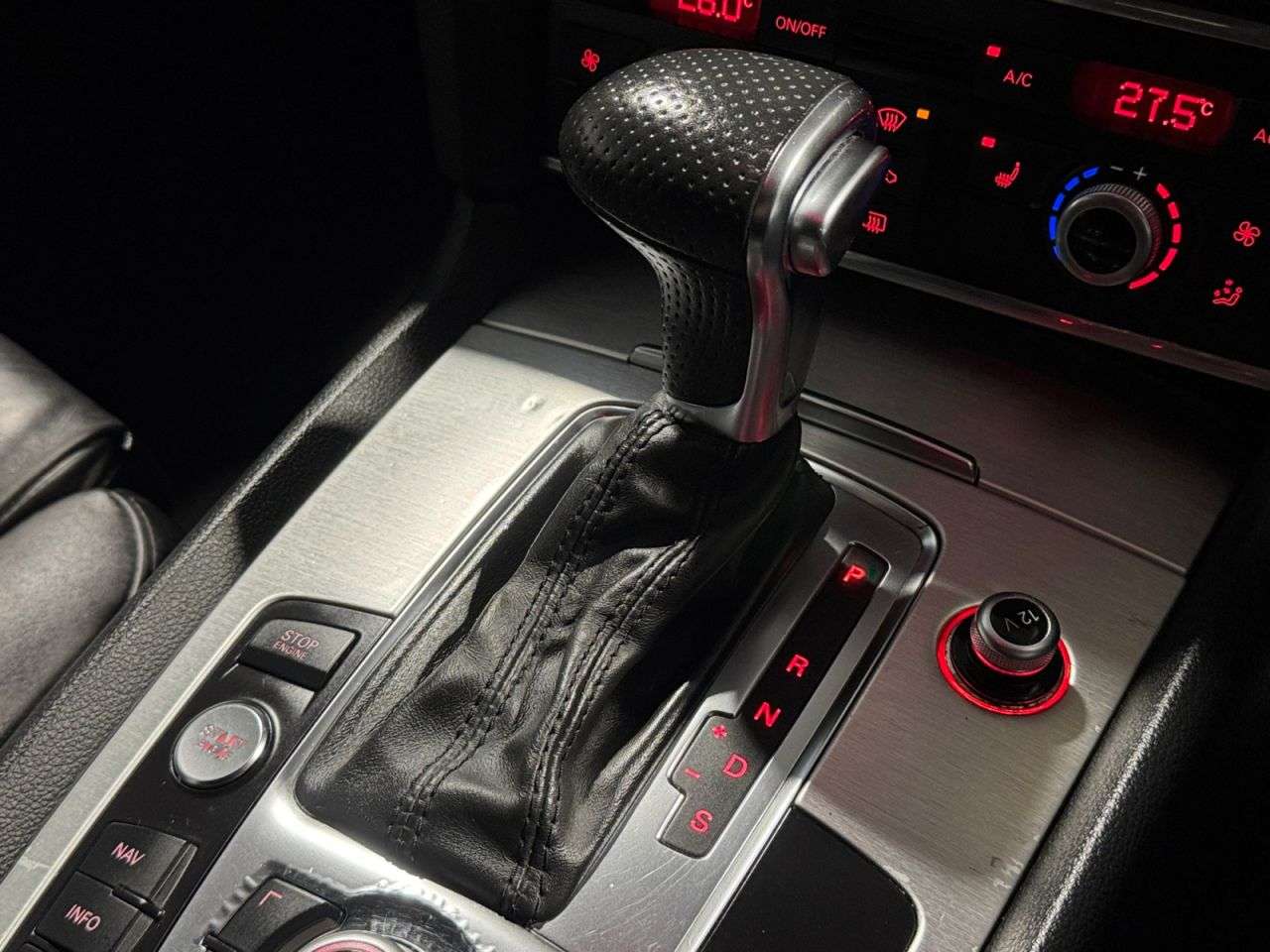 2013 AUDI Q7 2013 AUDI Q7
