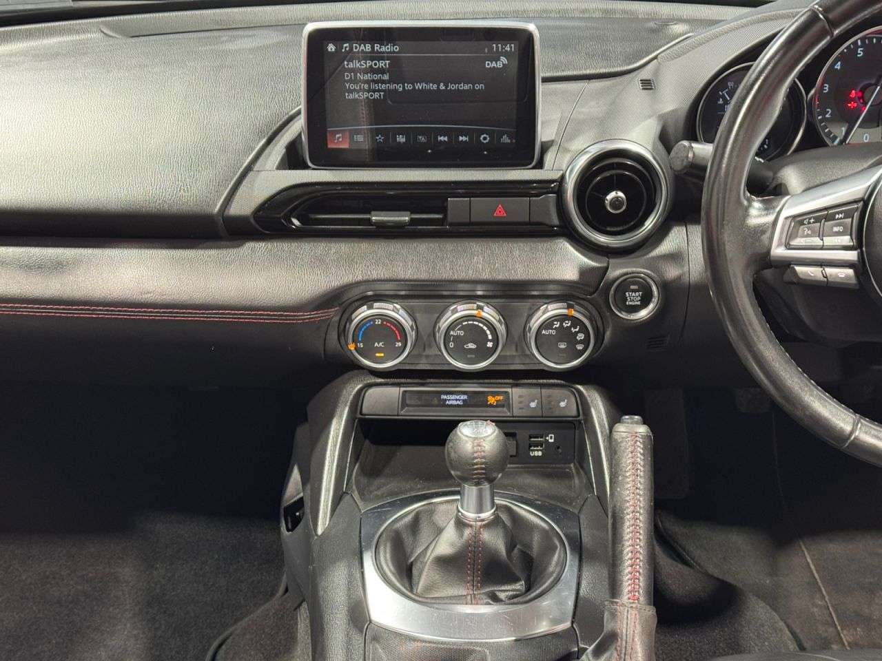 2016 MAZDA MX-5 2016 MAZDA MX-5