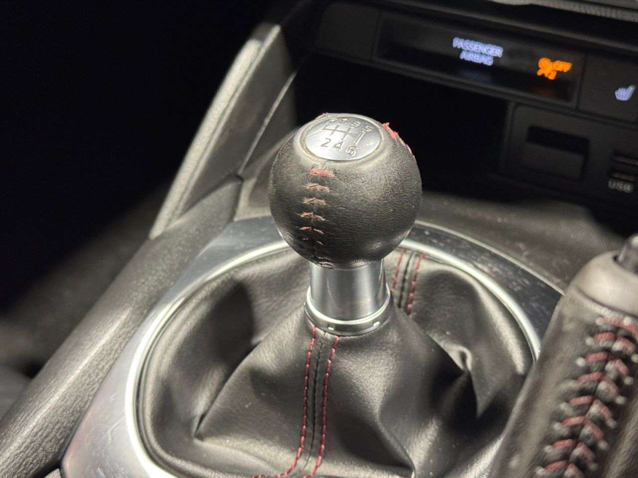2016 MAZDA MX-5 2016 MAZDA MX-5