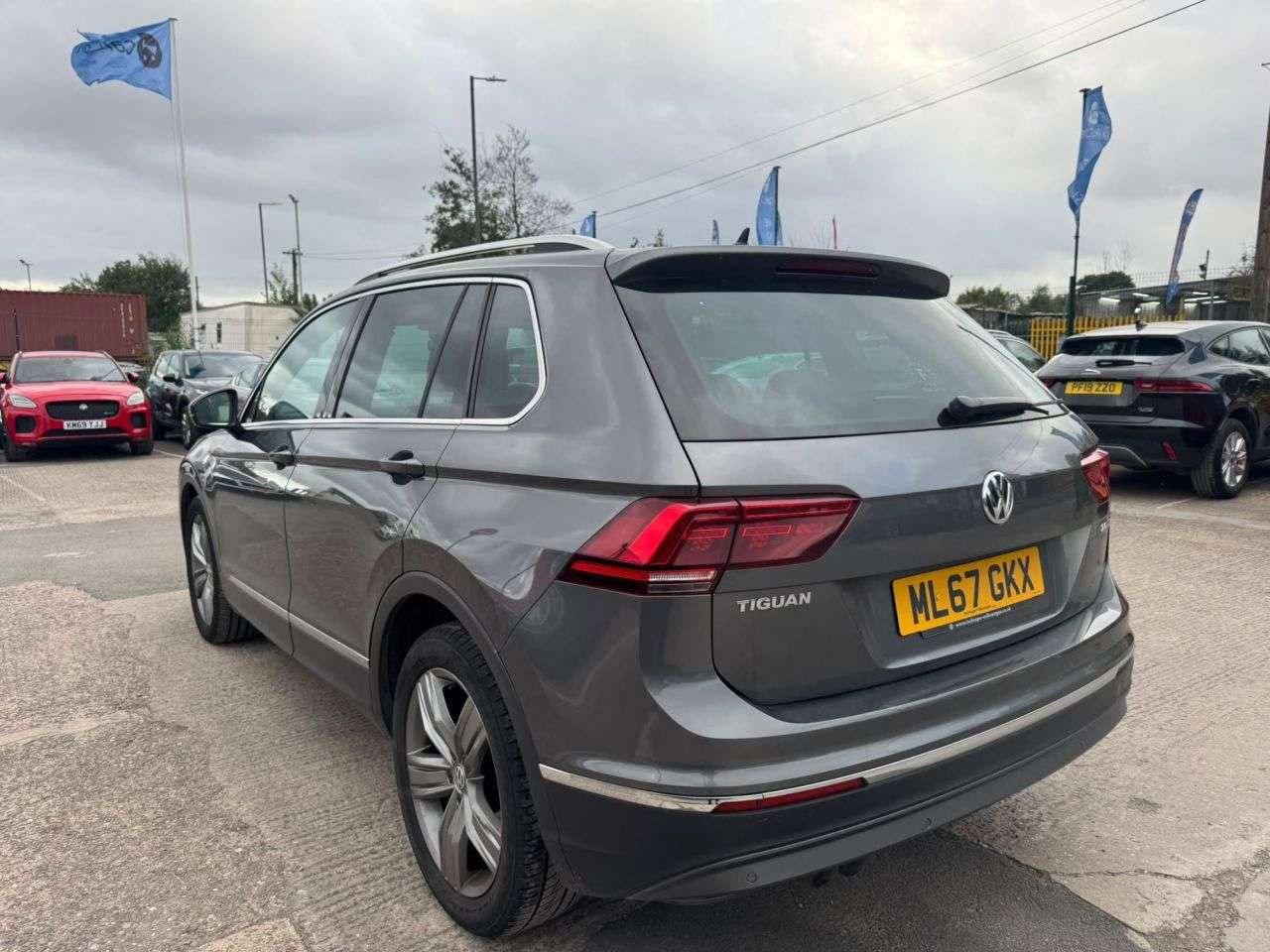 2017 VOLKSWAGEN TIGUAN 2017 VOLKSWAGEN TIGUAN