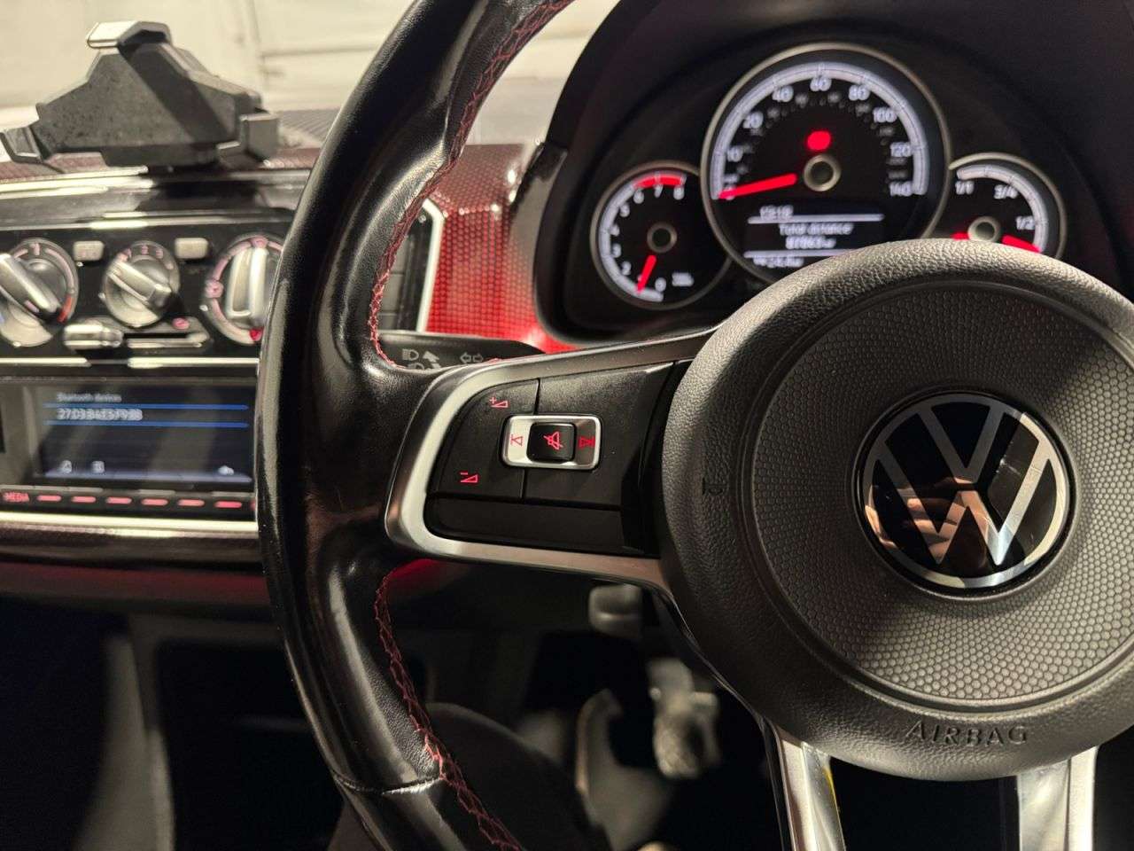 2020 VOLKSWAGEN UP! 2020 VOLKSWAGEN UP!