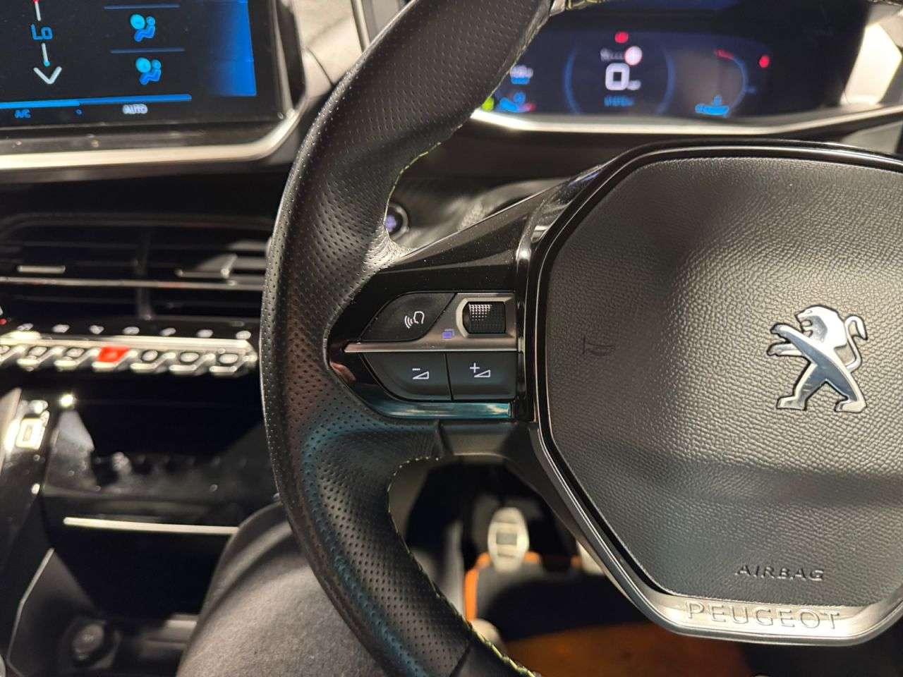 2022 PEUGEOT 2008 2022 PEUGEOT 2008