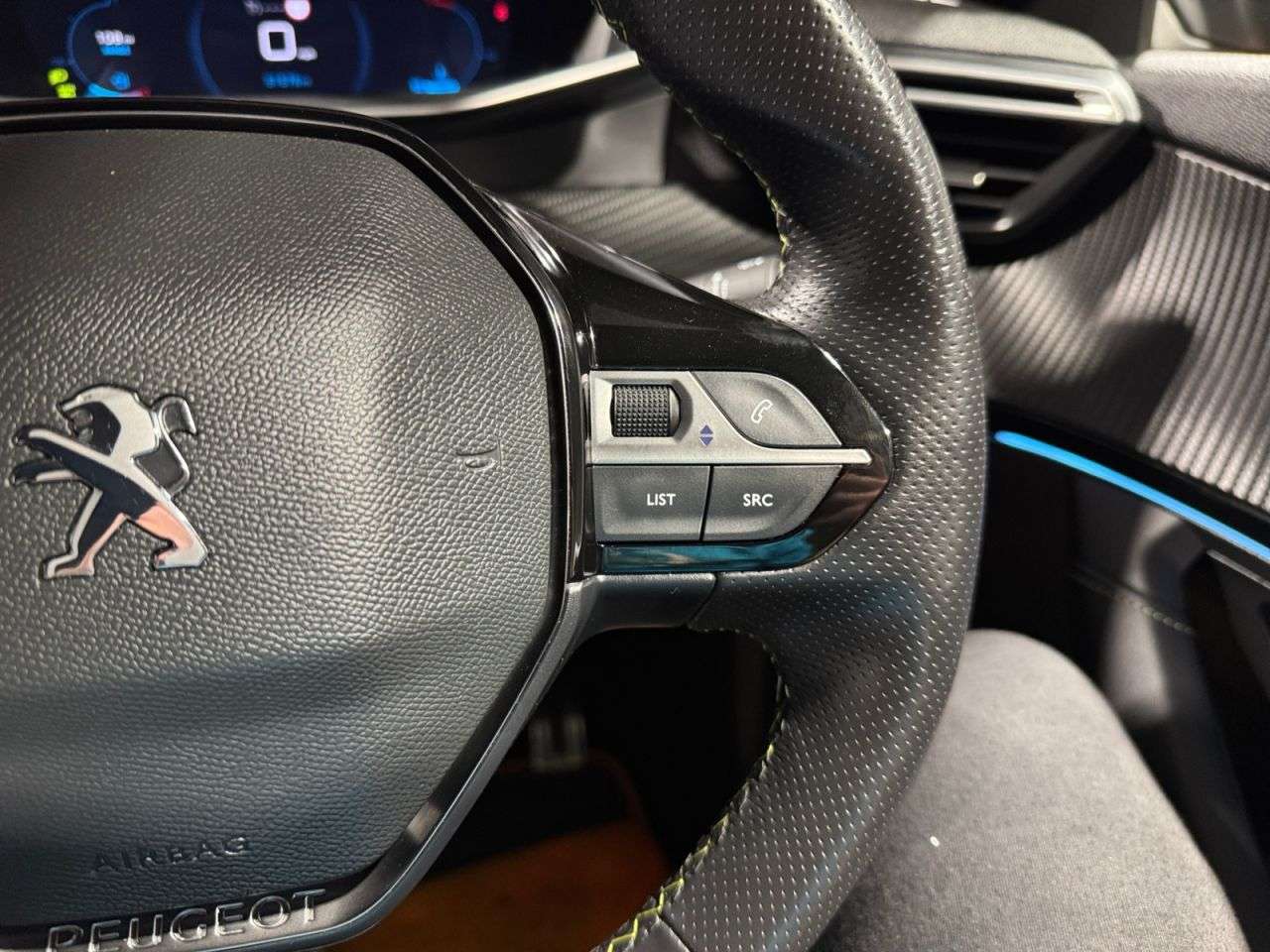 2022 PEUGEOT 2008 2022 PEUGEOT 2008