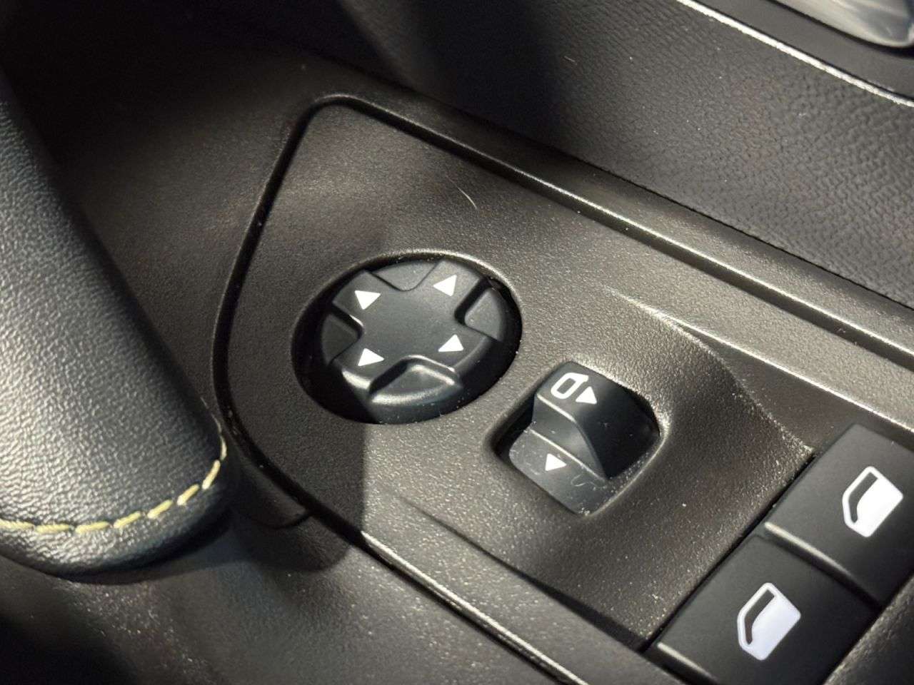 2022 PEUGEOT 2008 2022 PEUGEOT 2008