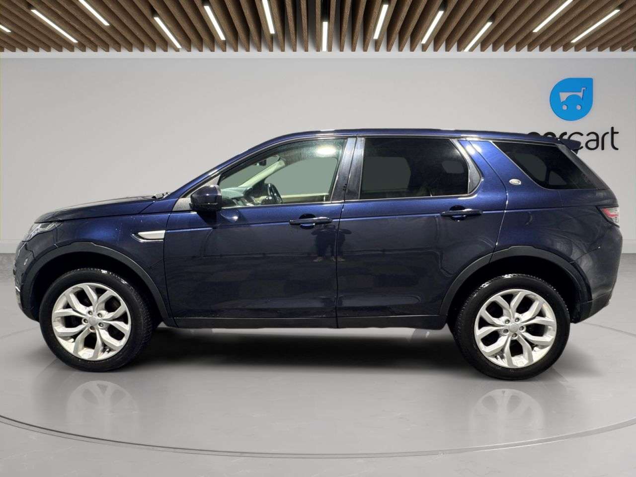 A 2017 LAND ROVER DISCOVERY SPORT 2.0 TD4 HSE SUV 5dr Diesel Auto 4WD Euro 6 (s/s) (180 ps) (Rates starting a A 2017 LAND ROVER DISCOVERY SPORT 2.0 TD4 HSE SUV 5dr Diesel Auto 4WD Euro 6 (s/s) (180 ps) (Rates starting a
