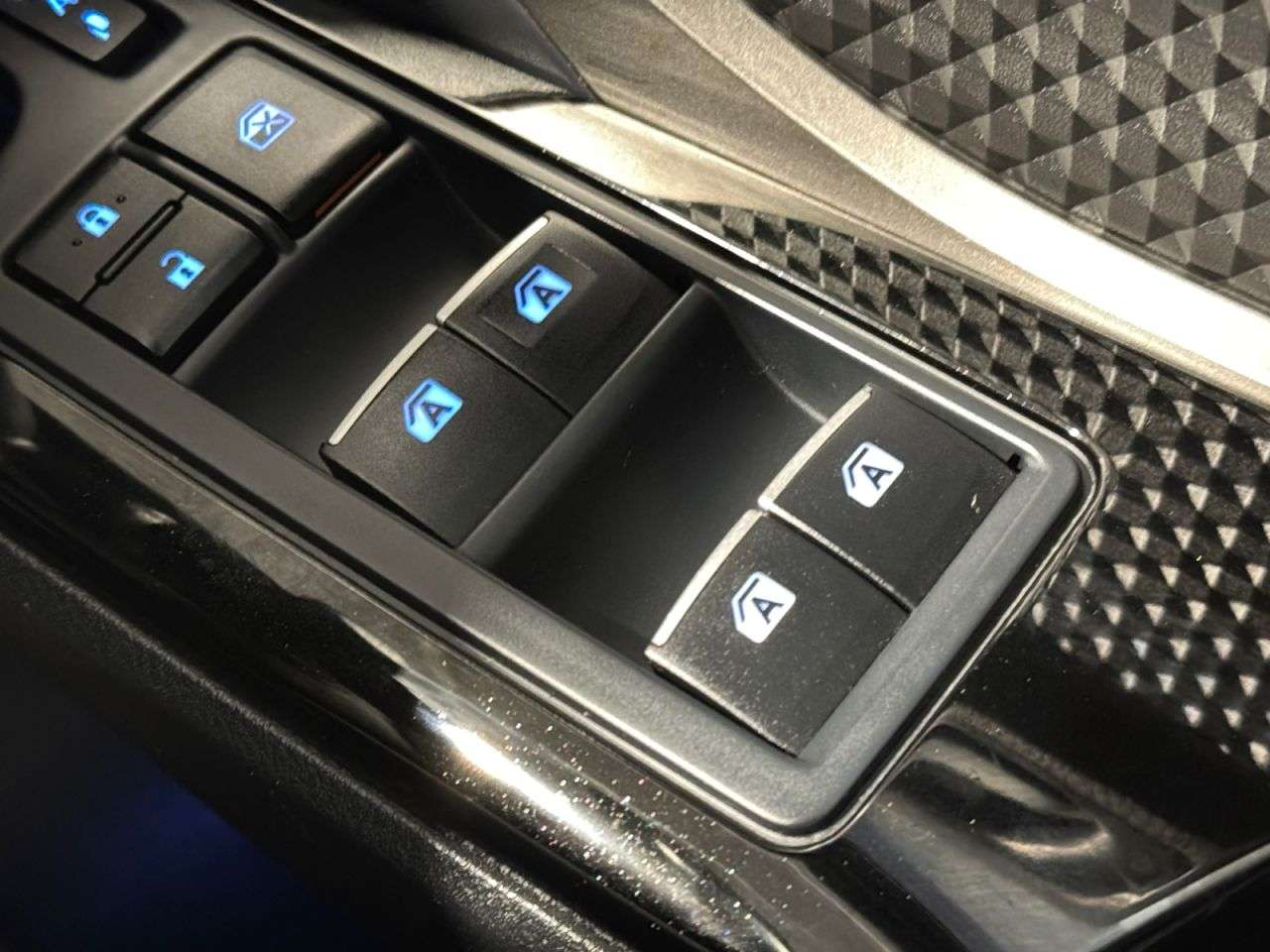 2018 TOYOTA C-HR 2018 TOYOTA C-HR