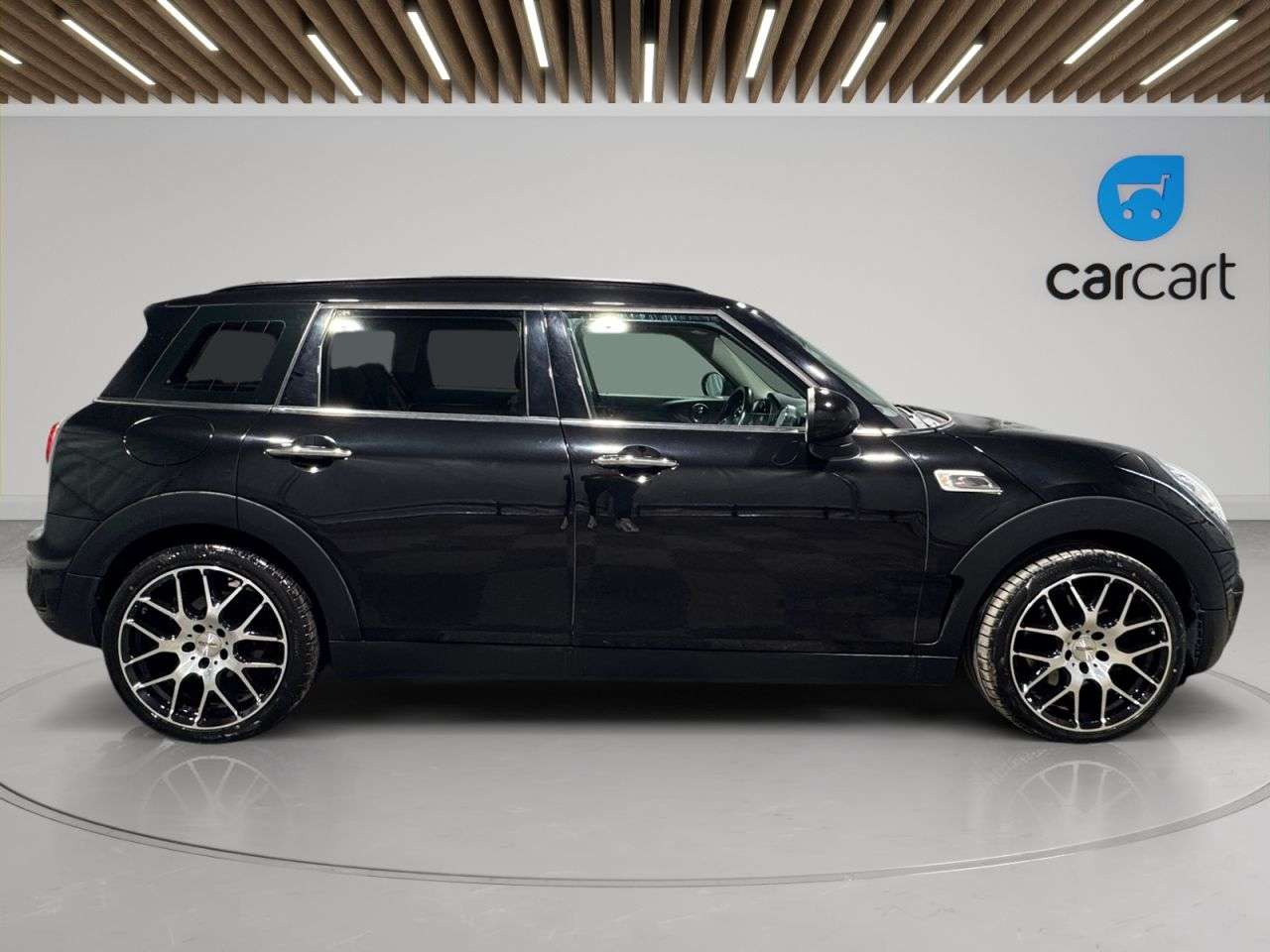 2017 MINI CLUBMAN 2017 MINI CLUBMAN