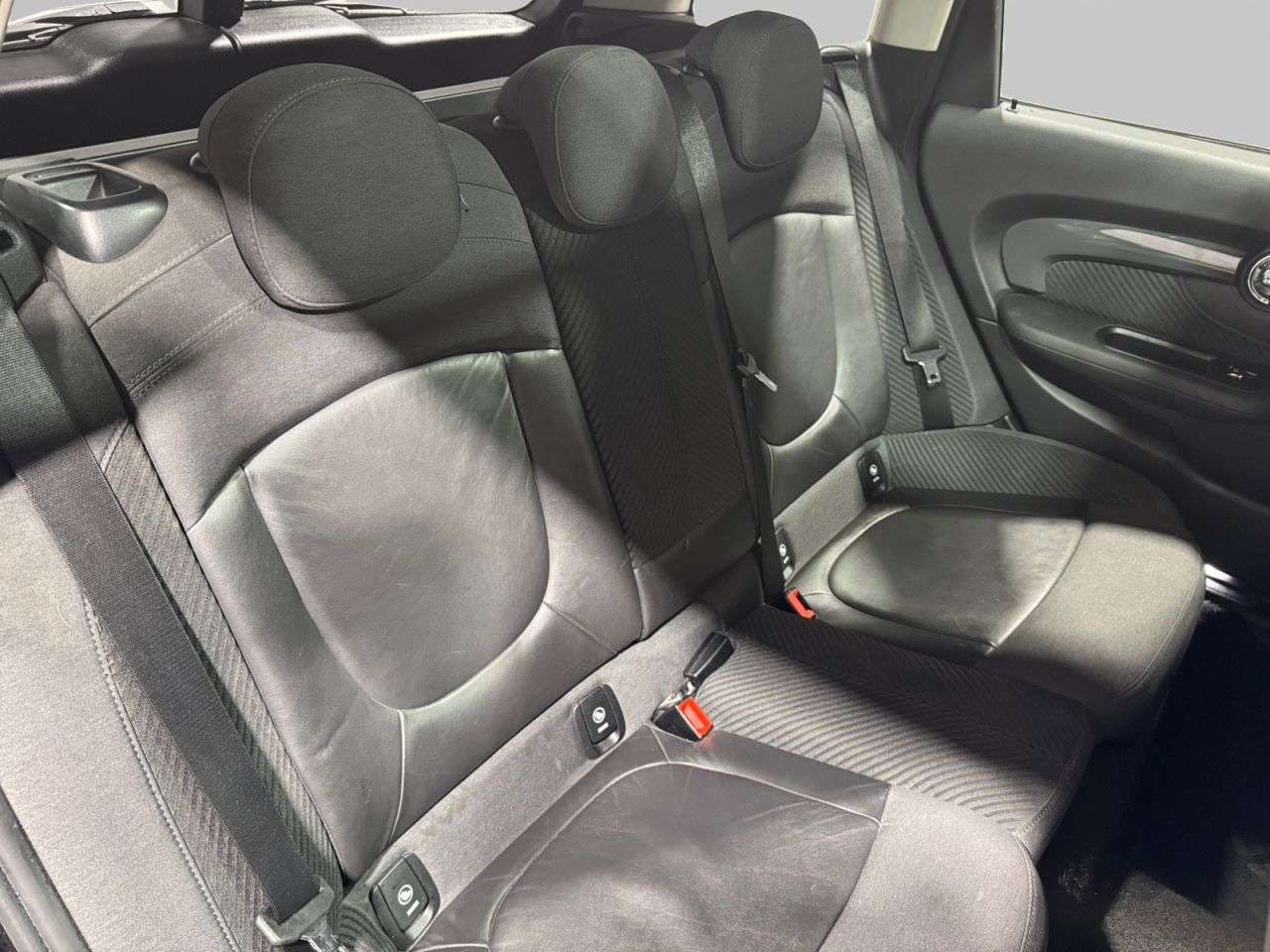 2017 MINI CLUBMAN 2017 MINI CLUBMAN