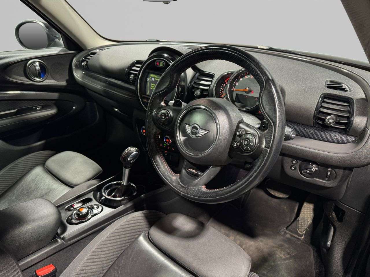 2017 MINI CLUBMAN 2017 MINI CLUBMAN