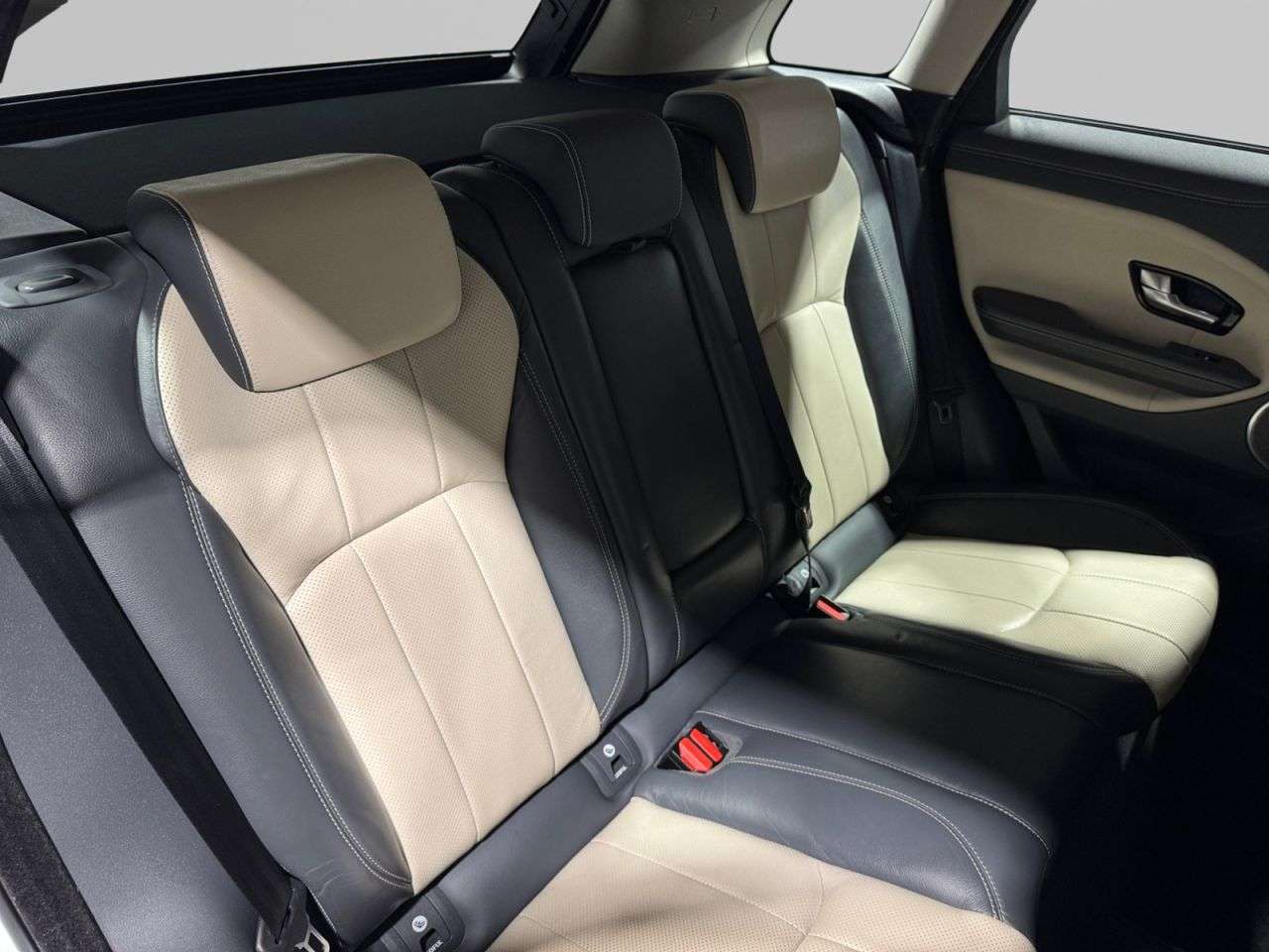 2017 LAND ROVER RANGE ROVER EVOQUE 2017 LAND ROVER RANGE ROVER EVOQUE