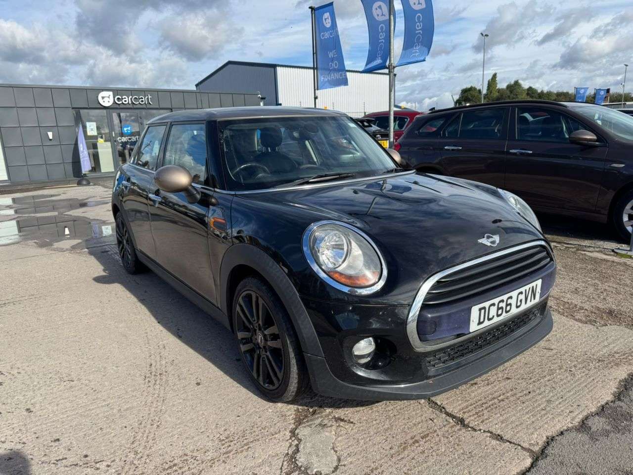 A 2016 MINI HATCH 1.5 Cooper Seven Hatchback 5dr Petrol Auto Euro 6 (s/s) (136 ps) (Rates sta A 2016 MINI HATCH 1.5 Cooper Seven Hatchback 5dr Petrol Auto Euro 6 (s/s) (136 ps) (Rates sta