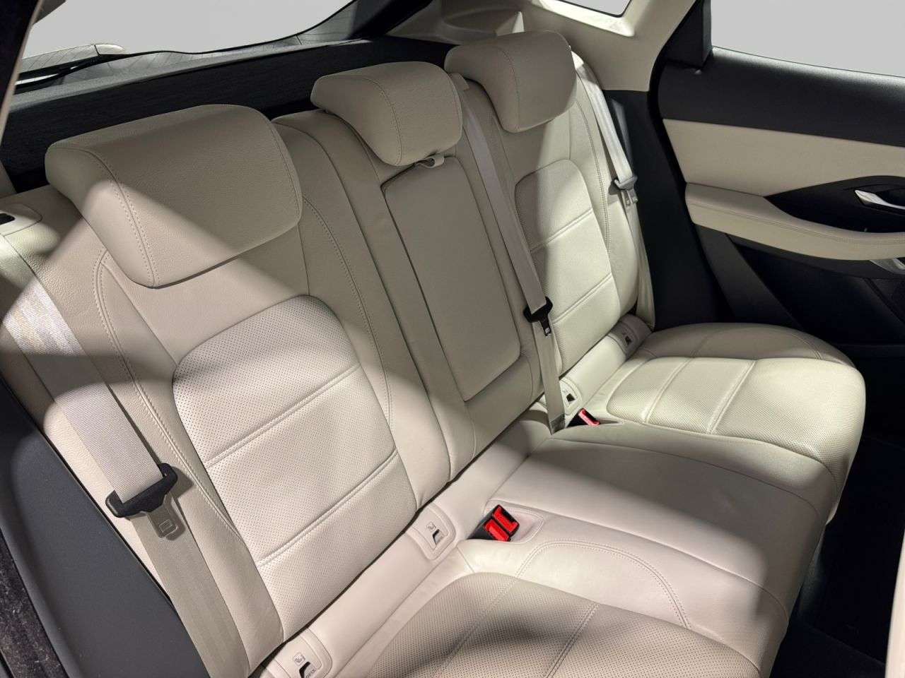2019 JAGUAR E-PACE 2019 JAGUAR E-PACE