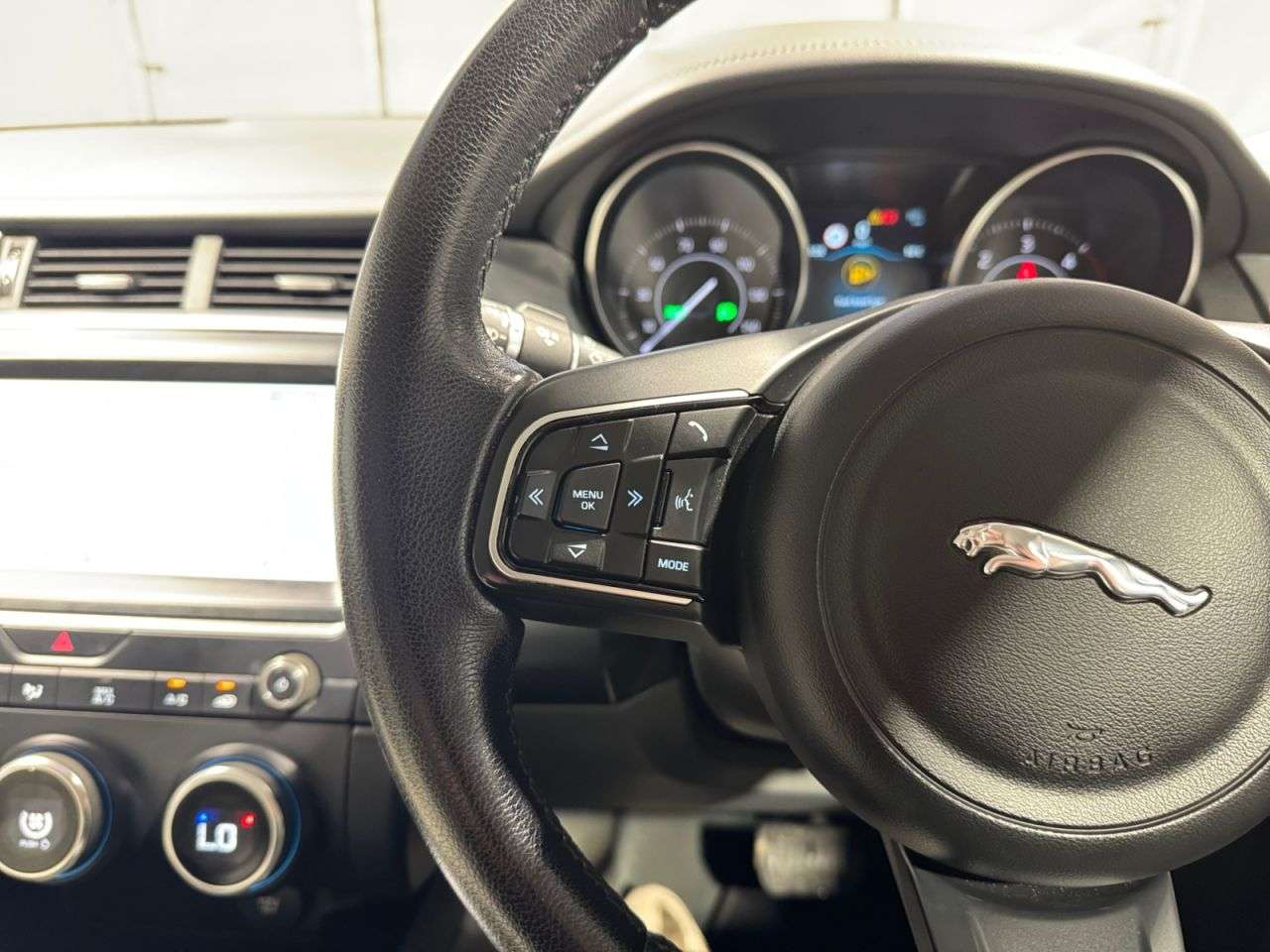 2019 JAGUAR E-PACE 2019 JAGUAR E-PACE