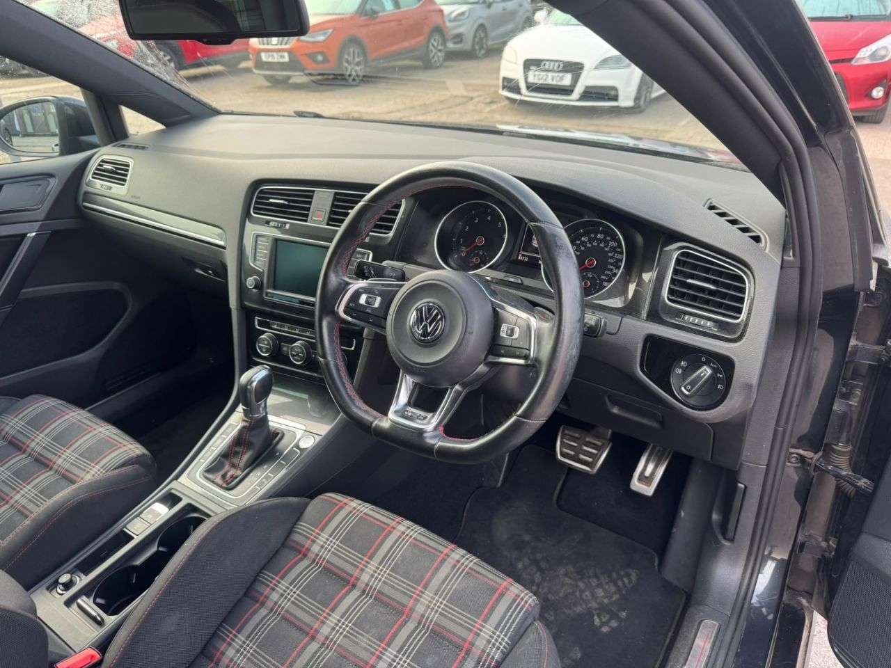 2016 VOLKSWAGEN GOLF 2016 VOLKSWAGEN GOLF