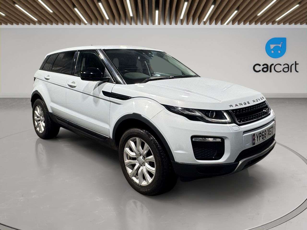 A 2018 LAND ROVER RANGE ROVER EVOQUE 2.0 TD4 SE Tech SUV 5dr Diesel Auto 4WD Euro 6 (s/s) (180 ps) (Rates starti A 2018 LAND ROVER RANGE ROVER EVOQUE 2.0 TD4 SE Tech SUV 5dr Diesel Auto 4WD Euro 6 (s/s) (180 ps) (Rates starti