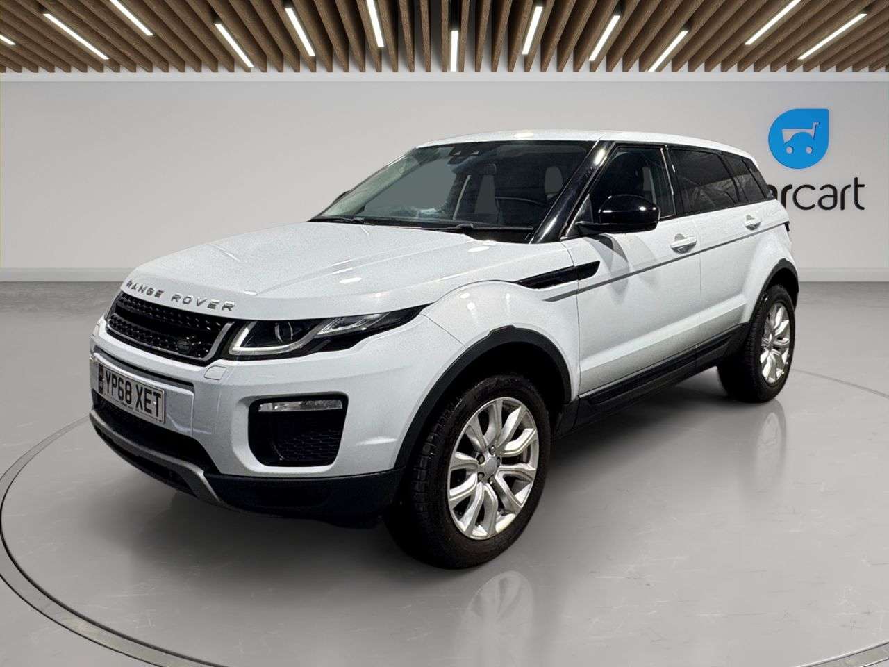 A 2018 LAND ROVER RANGE ROVER EVOQUE 2.0 TD4 SE Tech SUV 5dr Diesel Auto 4WD Euro 6 (s/s) (180 ps) (Rates starti A 2018 LAND ROVER RANGE ROVER EVOQUE 2.0 TD4 SE Tech SUV 5dr Diesel Auto 4WD Euro 6 (s/s) (180 ps) (Rates starti