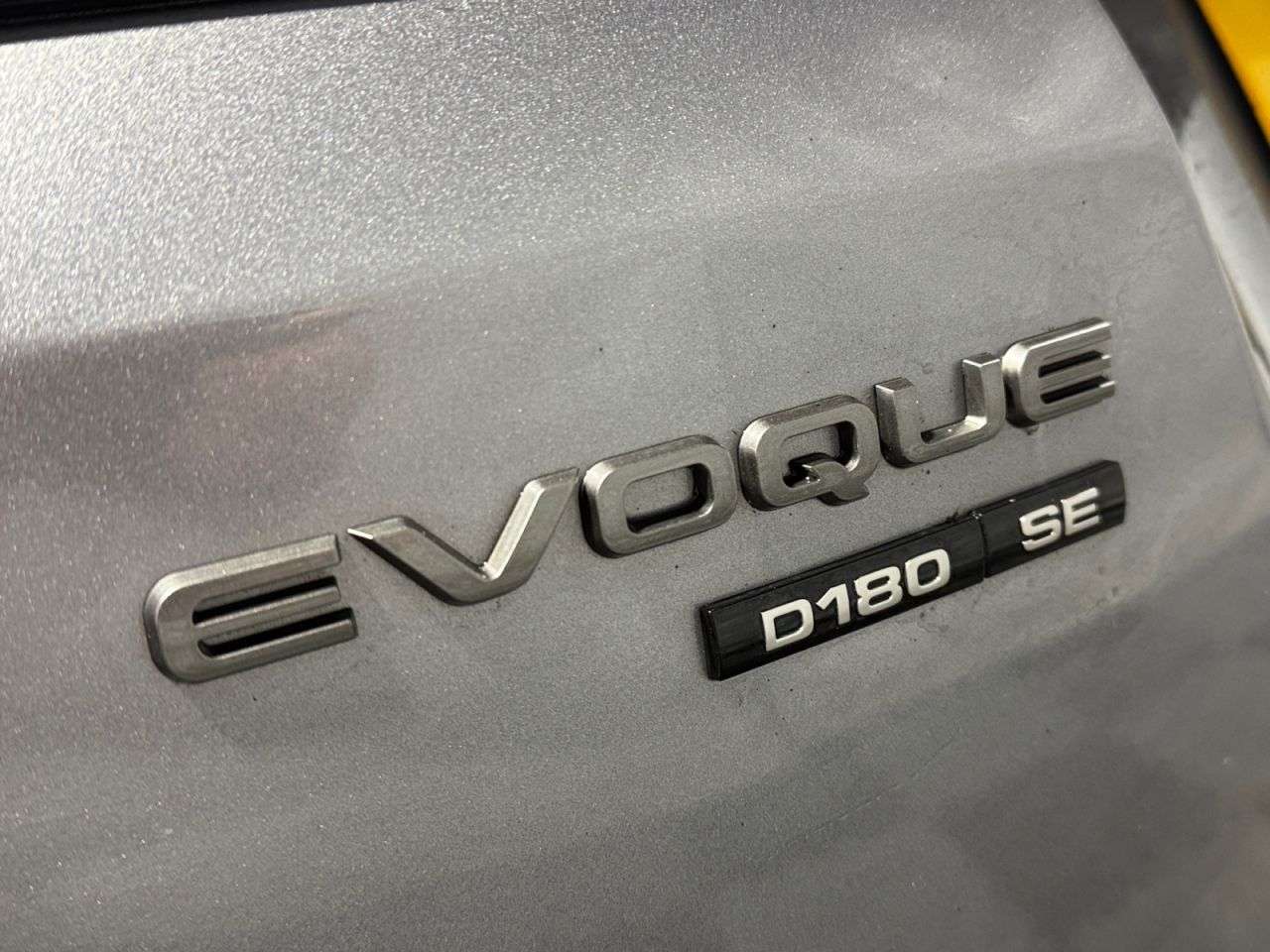 2019 LAND ROVER RANGE ROVER EVOQUE 2019 LAND ROVER RANGE ROVER EVOQUE