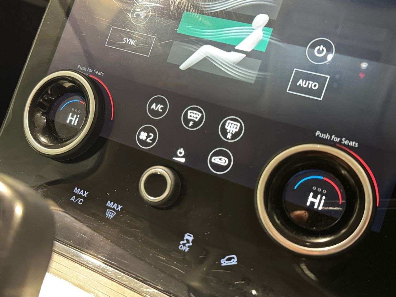 2019 LAND ROVER RANGE ROVER EVOQUE 2019 LAND ROVER RANGE ROVER EVOQUE