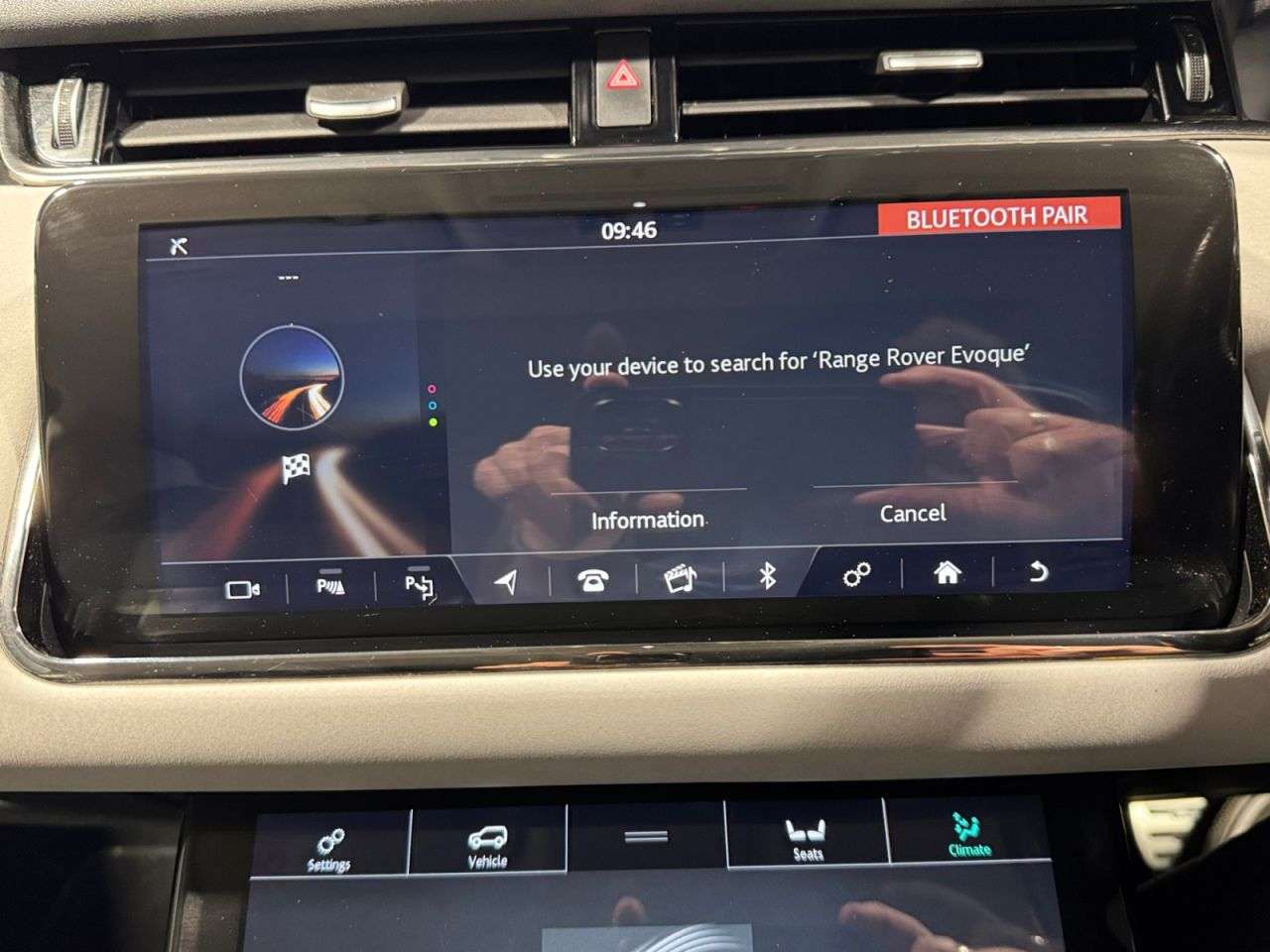 2019 LAND ROVER RANGE ROVER EVOQUE 2019 LAND ROVER RANGE ROVER EVOQUE