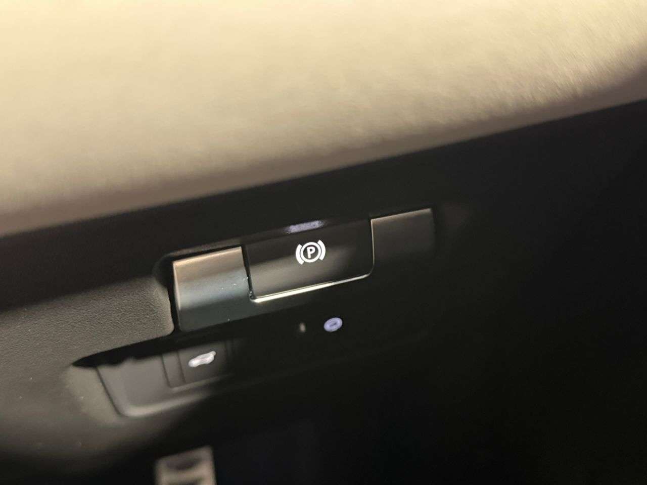 2019 LAND ROVER RANGE ROVER EVOQUE 2019 LAND ROVER RANGE ROVER EVOQUE
