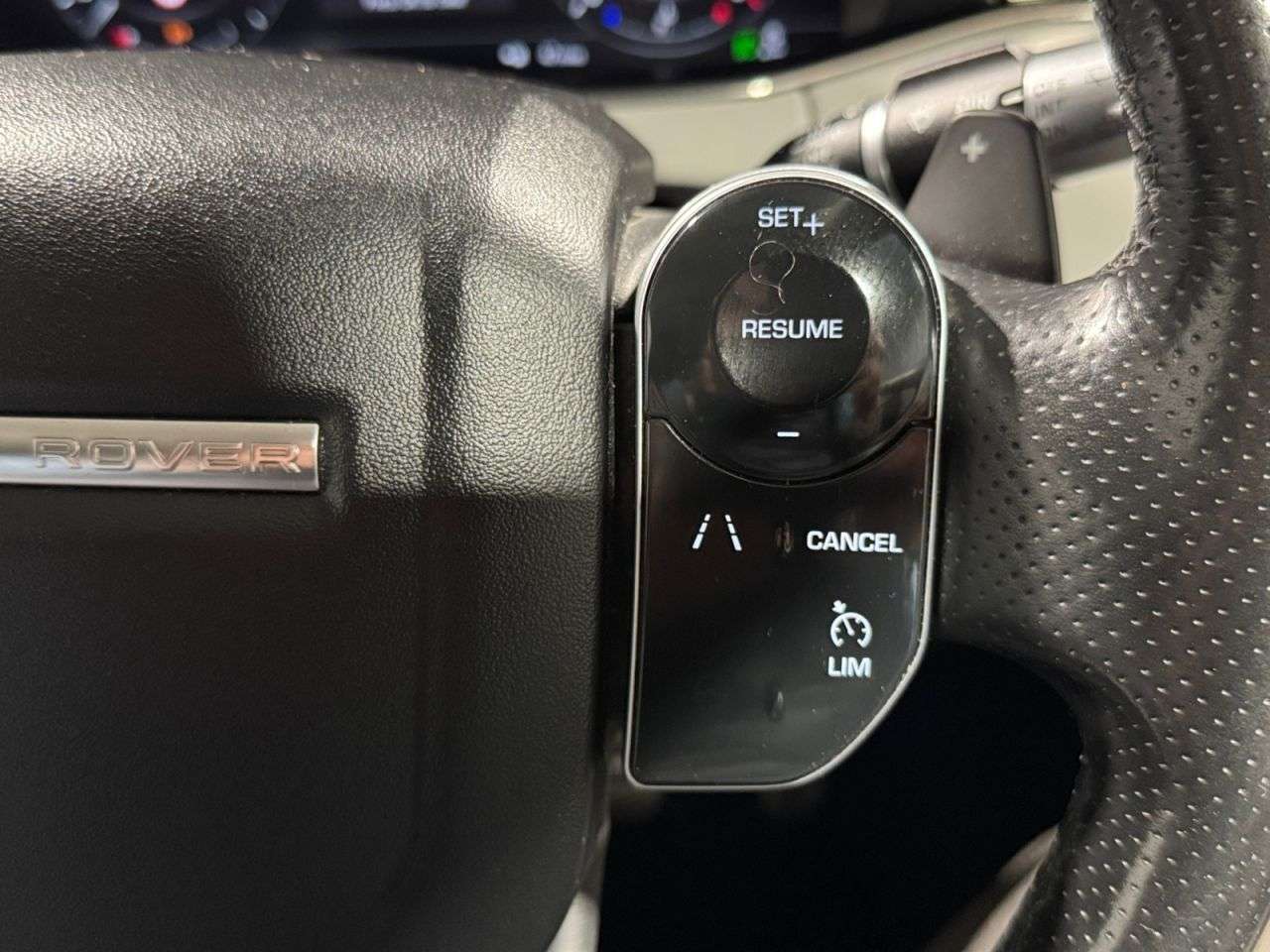 2019 LAND ROVER RANGE ROVER EVOQUE 2019 LAND ROVER RANGE ROVER EVOQUE