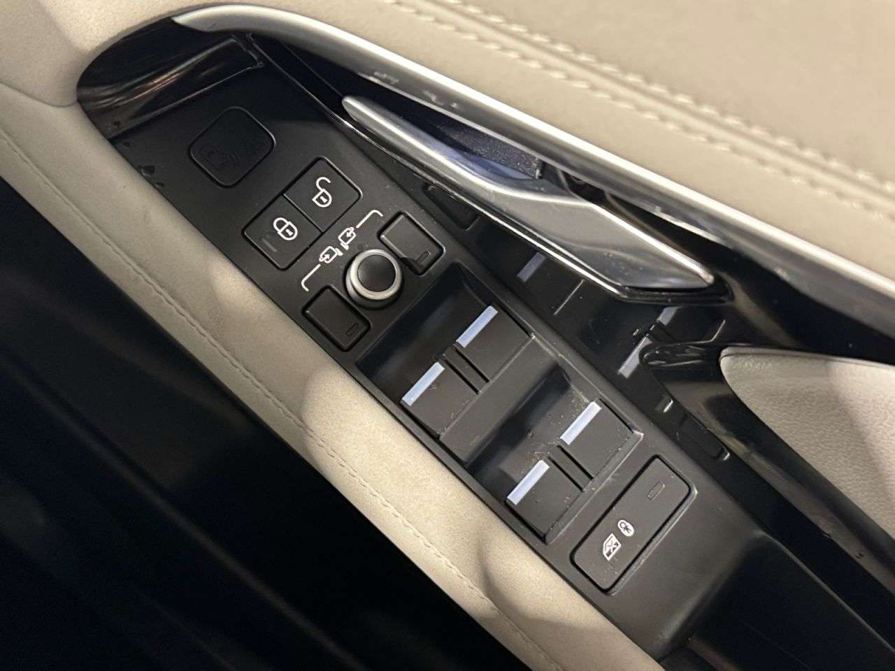 2019 LAND ROVER RANGE ROVER EVOQUE 2019 LAND ROVER RANGE ROVER EVOQUE