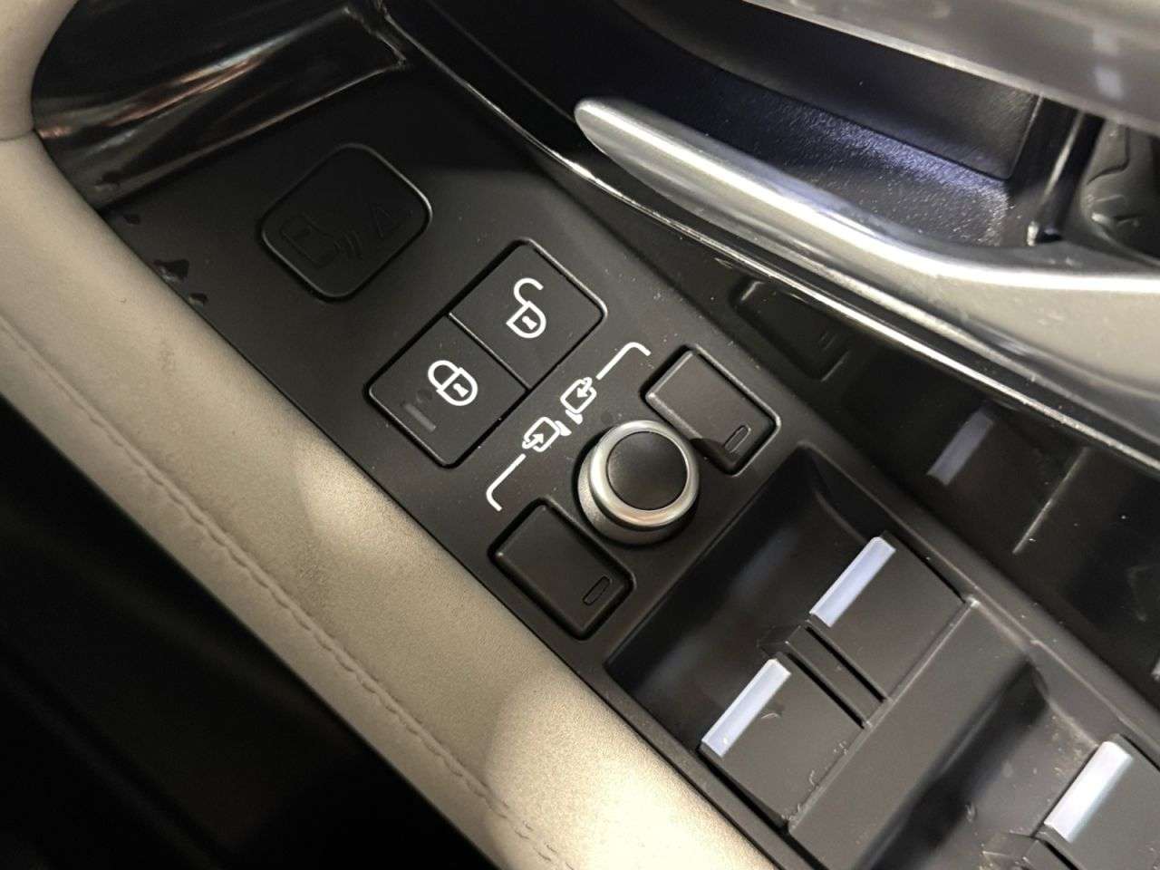 2019 LAND ROVER RANGE ROVER EVOQUE 2019 LAND ROVER RANGE ROVER EVOQUE