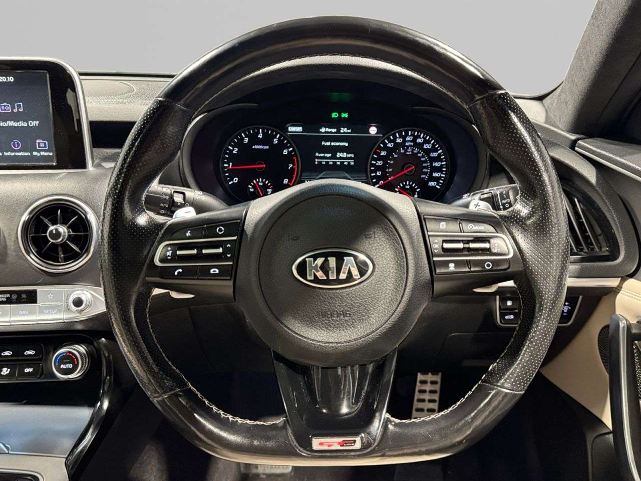 2018 KIA STINGER 2018 KIA STINGER