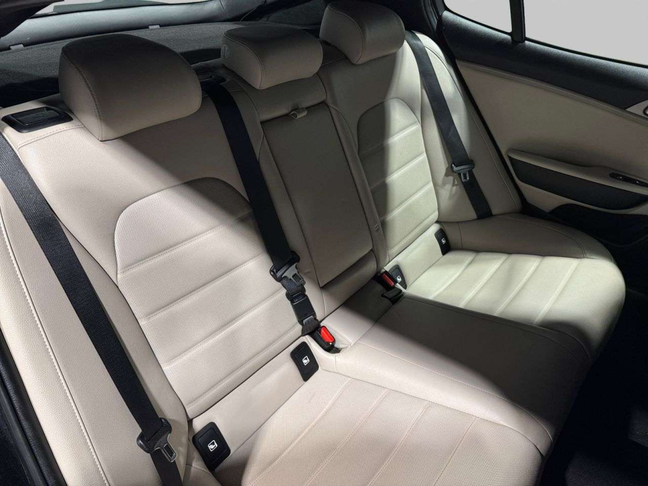 2018 KIA STINGER 2018 KIA STINGER